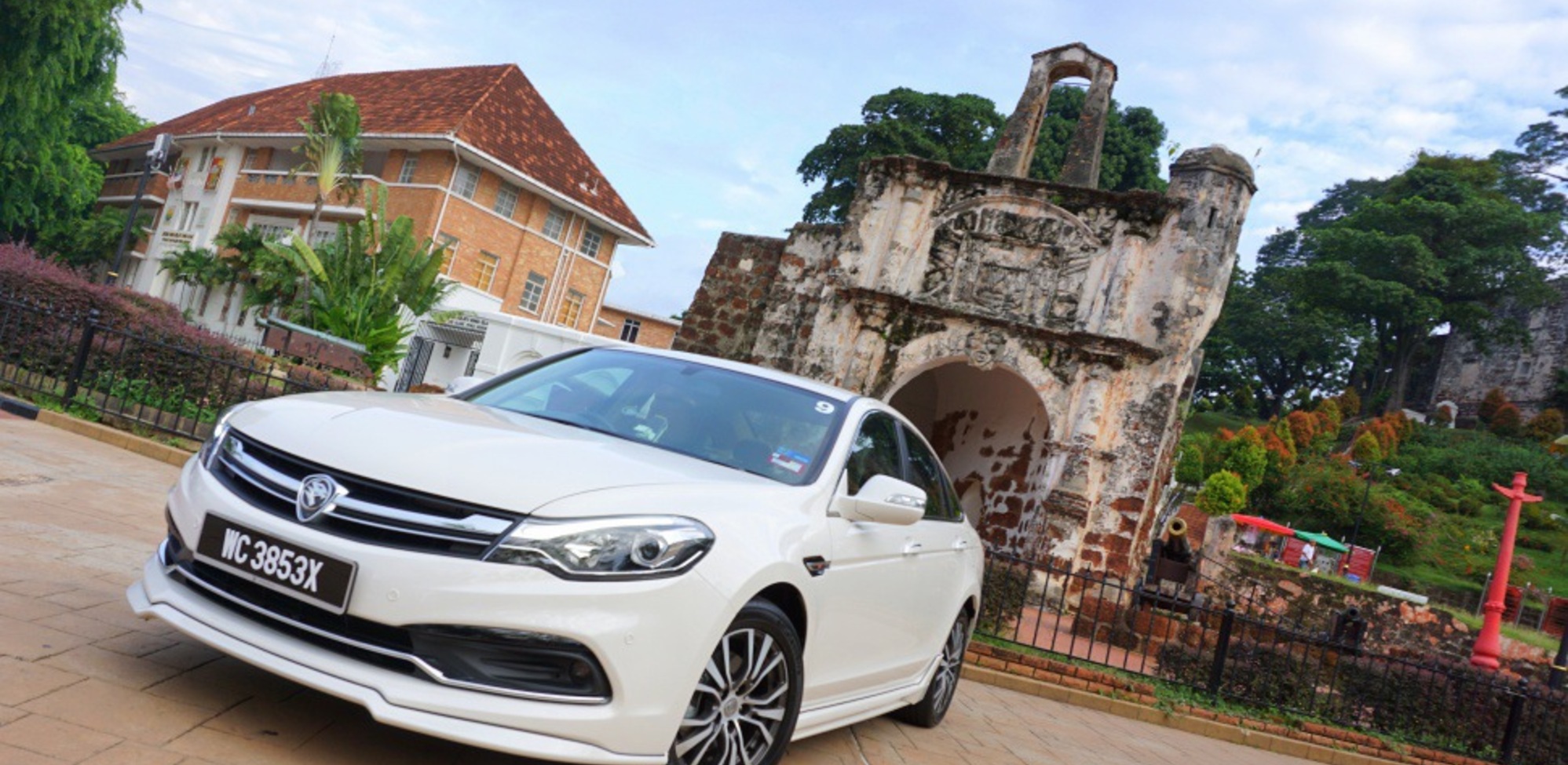 Proton Perdana II (facelift 2016) 2.4 (181 Hp) Automatic 2016, 2017, 2018, 2019, 2020, 2021 