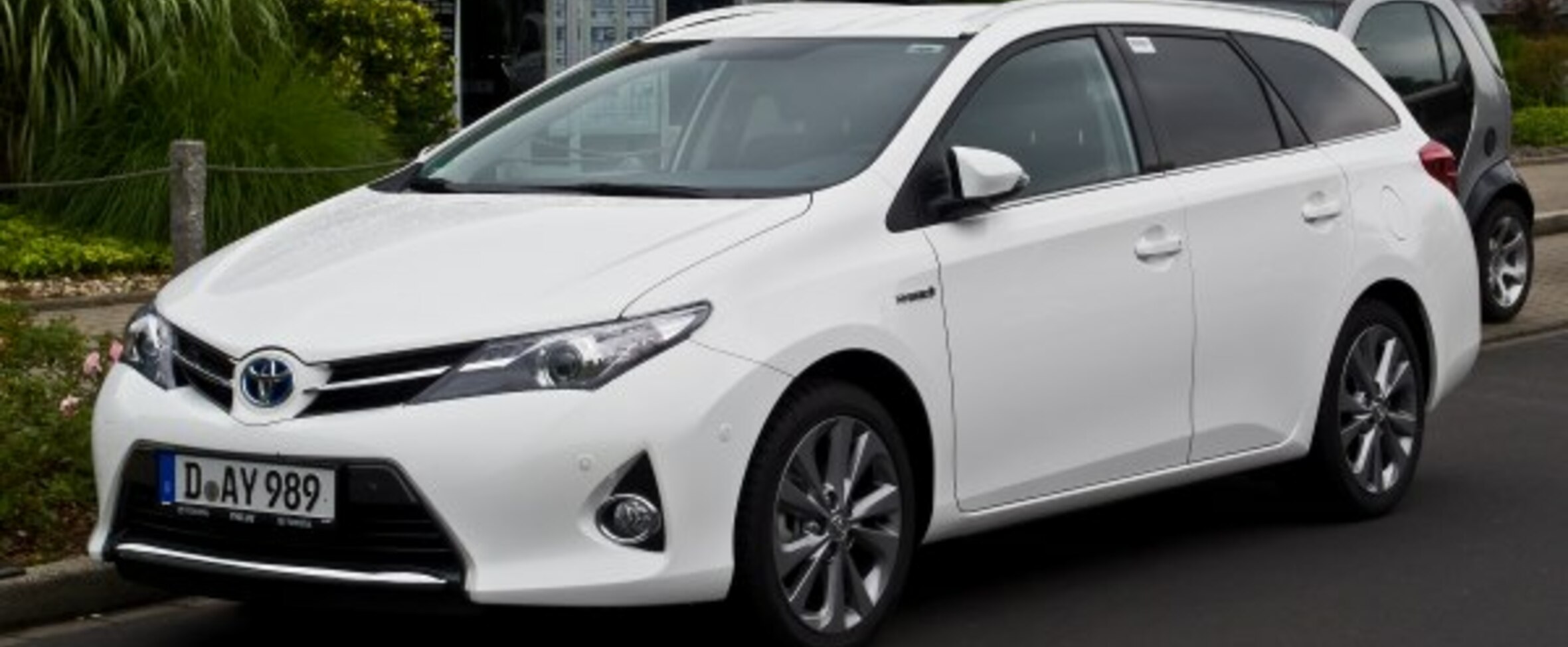 Toyota Auris II Touring Sports 1.6 Valvematic (132 Hp) 2012, 2013, 2014, 2015 