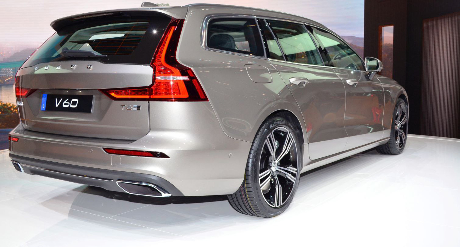 Volvo V60 II 2.0 T5 (250 Hp) Automatic 2018, 2019, 2020 