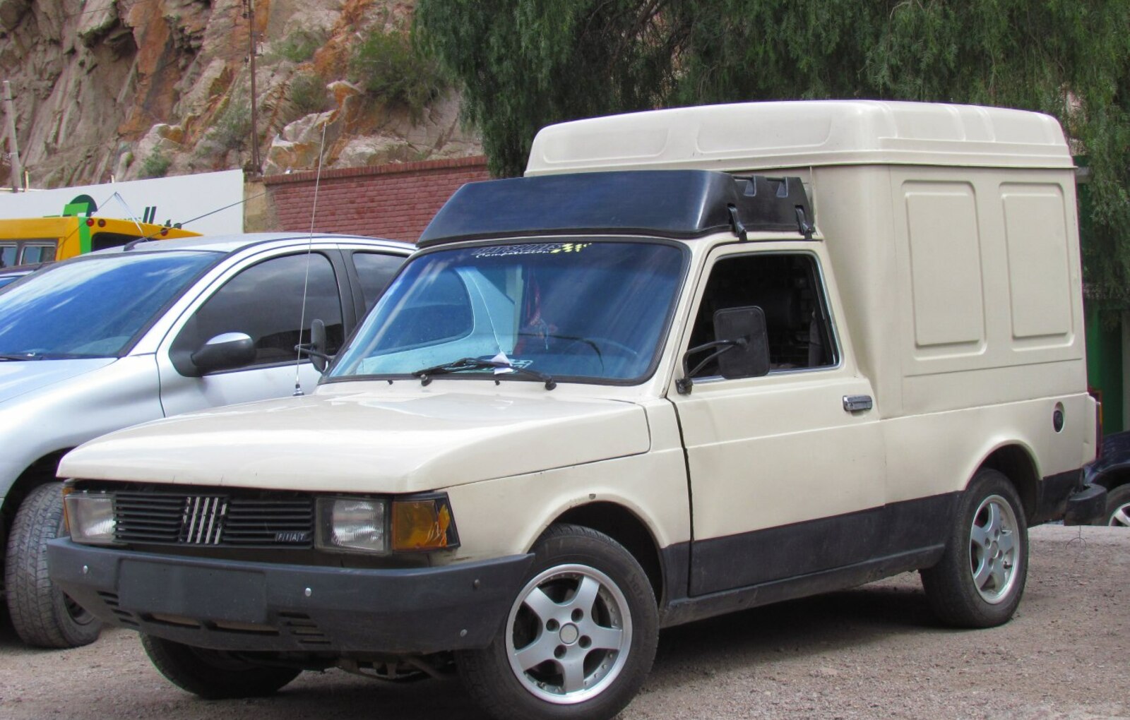 Fiat Fiorino (127) 1050 (50 Hp) 1980, 1981, 1982, 1983, 1984, 1985, 1986, 1987 