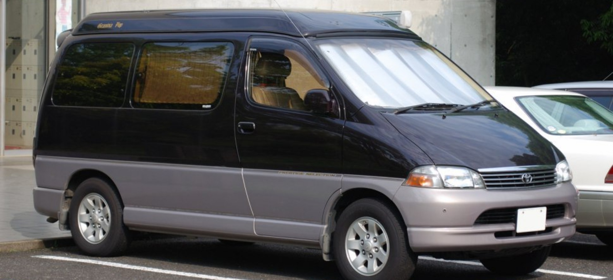 Toyota Granvia 2.7 i (152 Hp) 1995, 1996, 1997, 1998, 1999, 2000, 2001, 2002 