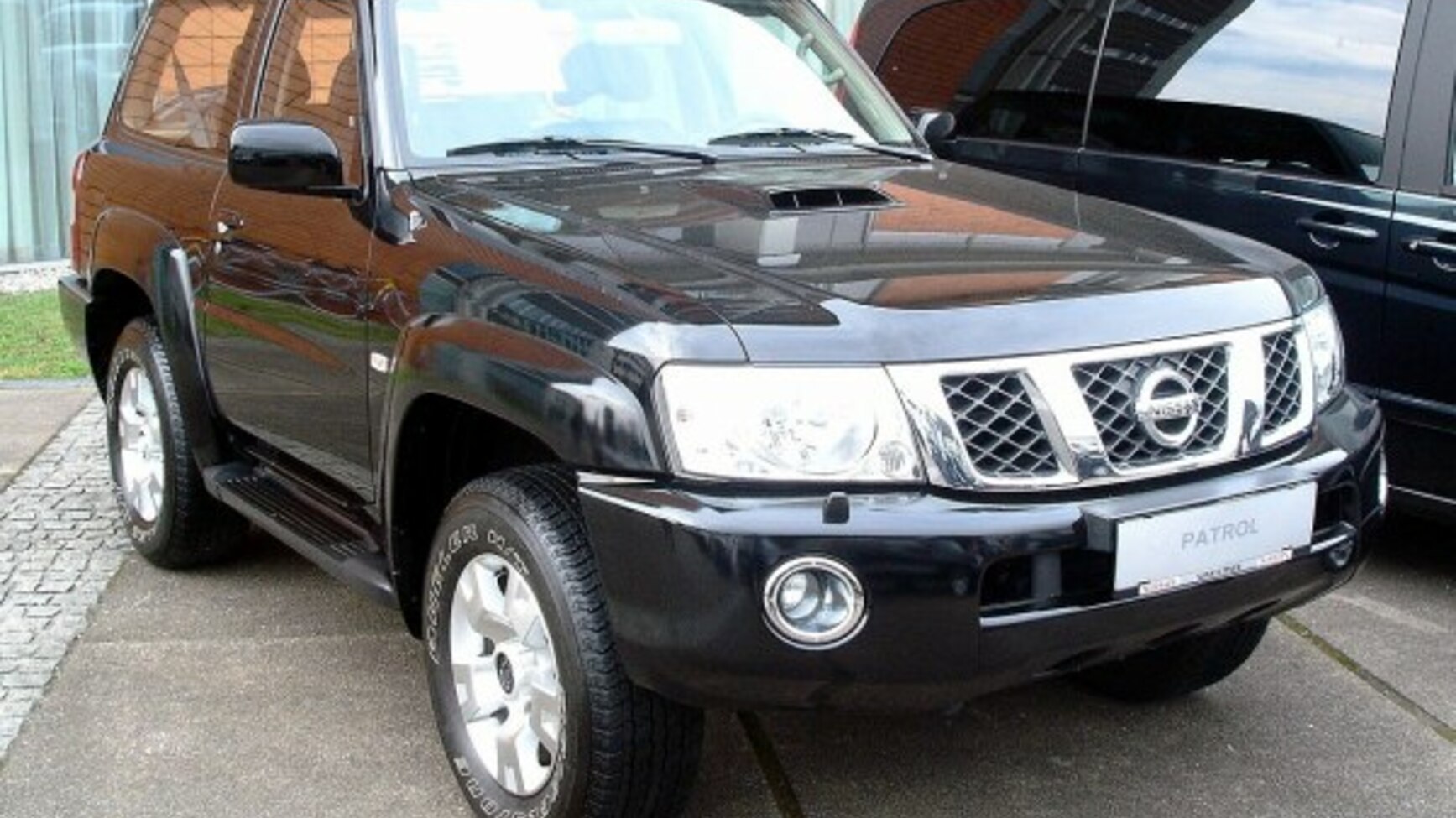 Nissan Patrol V 3-door (Y61, facelift 2004) 4.2 TD (160 Hp) Automatic 2004, 2005, 2006, 2007, 2008, 2009 