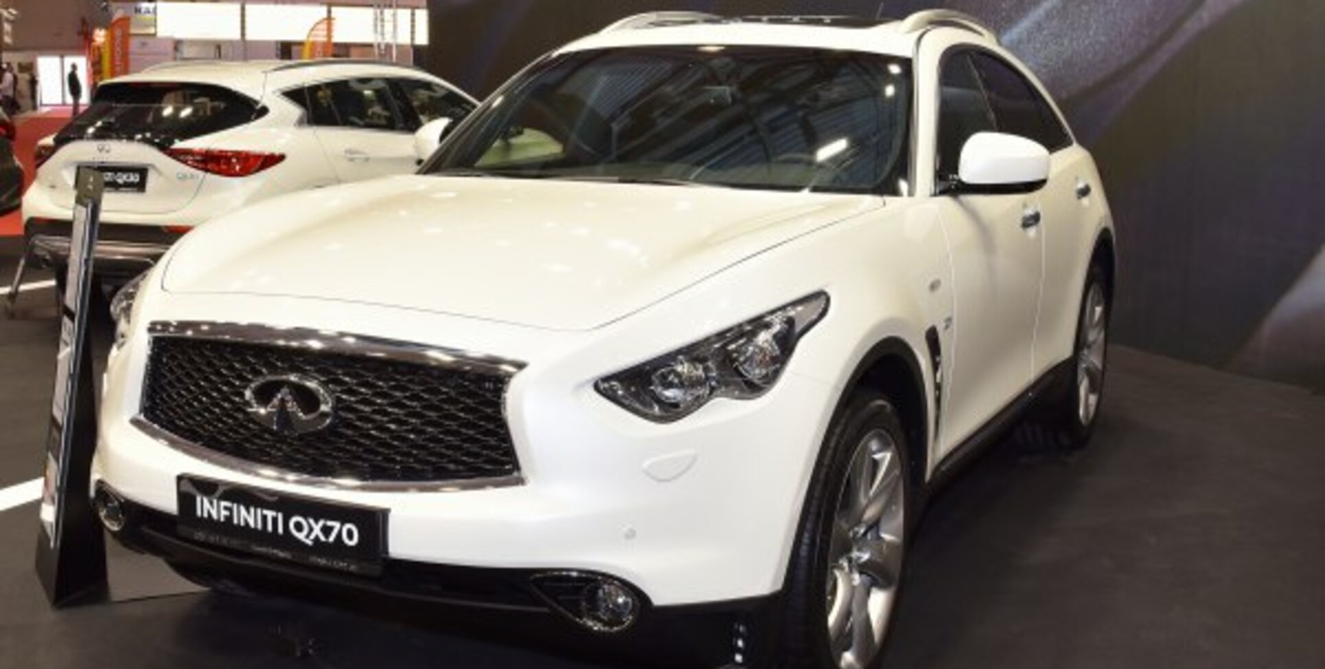 Infiniti QX70 3.7 V6 (320 Hp) Automatic AWD 2013, 2014, 2015, 2016, 2017, 2018, 2019, 2020, 2021 