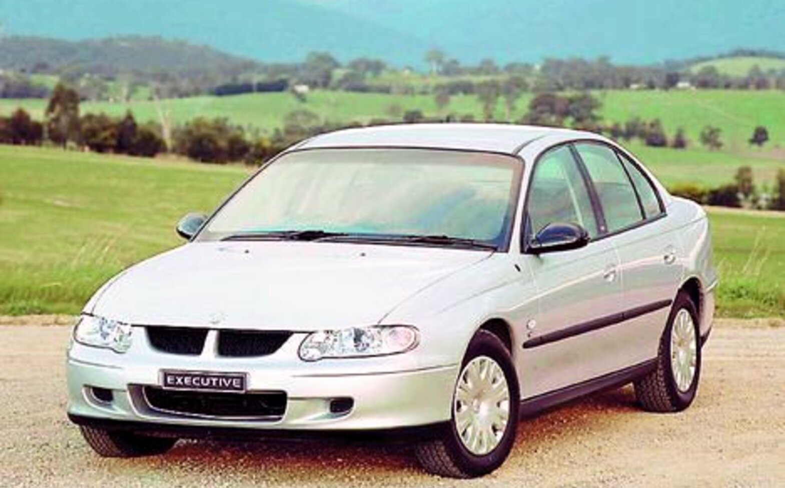 Holden Commodore (VT) 5.7 i V8 SS (306 Hp) 2000, 2001, 2002 