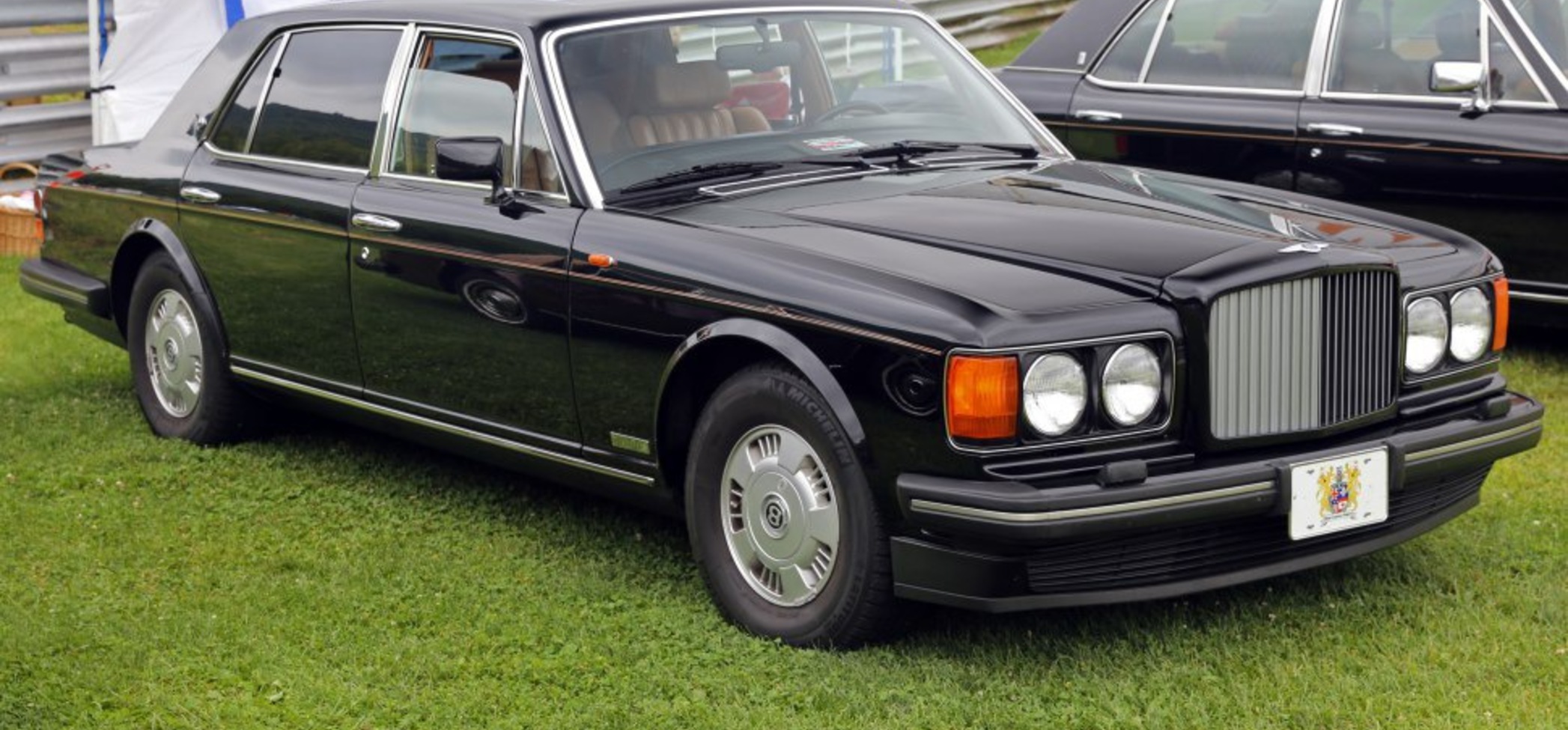 Bentley Brooklands 6.7 i V8 (248 Hp) 1994, 1995, 1996, 1997, 1998 