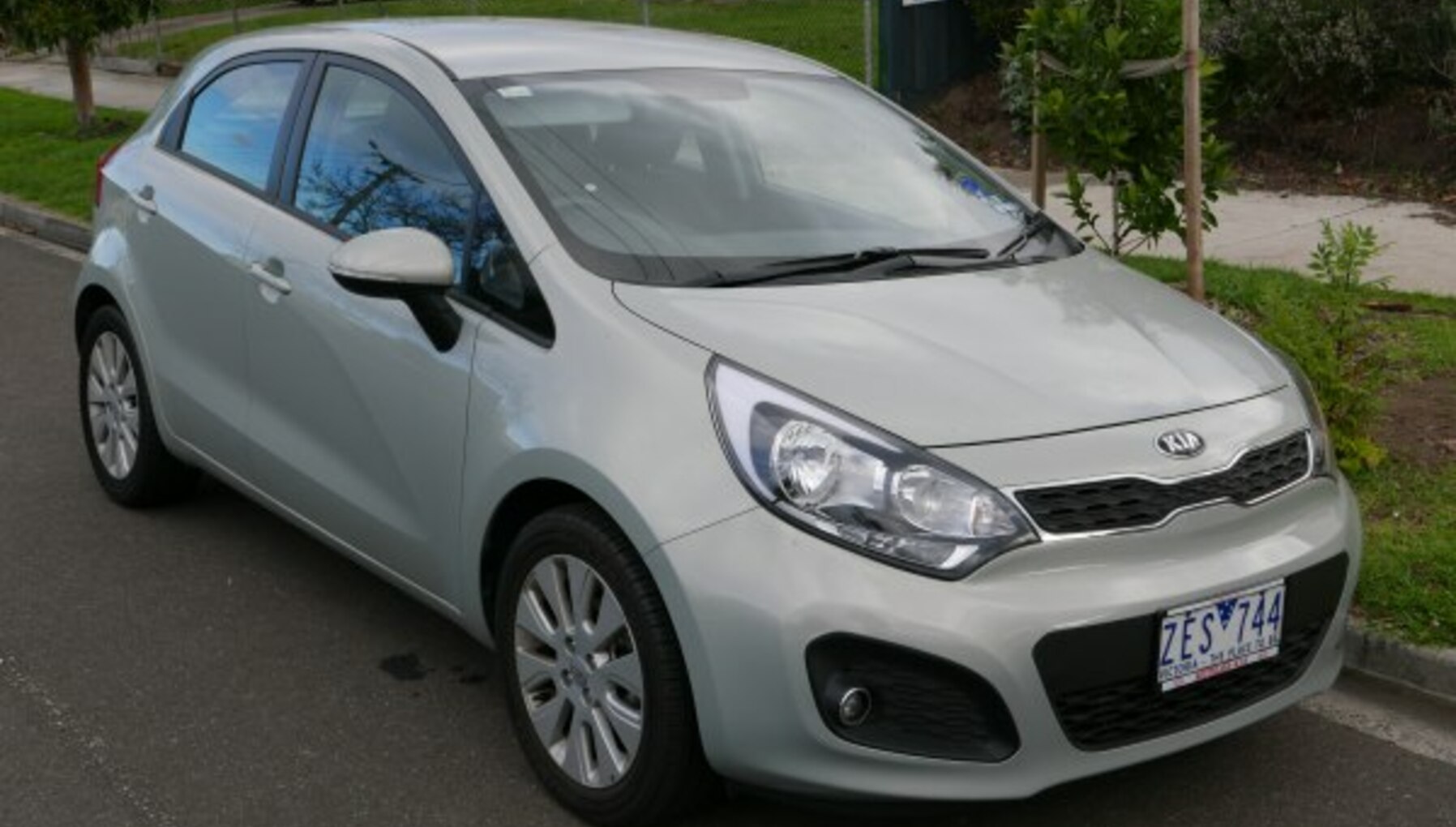 Kia Rio III Hatchback (UB) 1.2 16V (85 Hp) 2011, 2012, 2013, 2014, 2015 