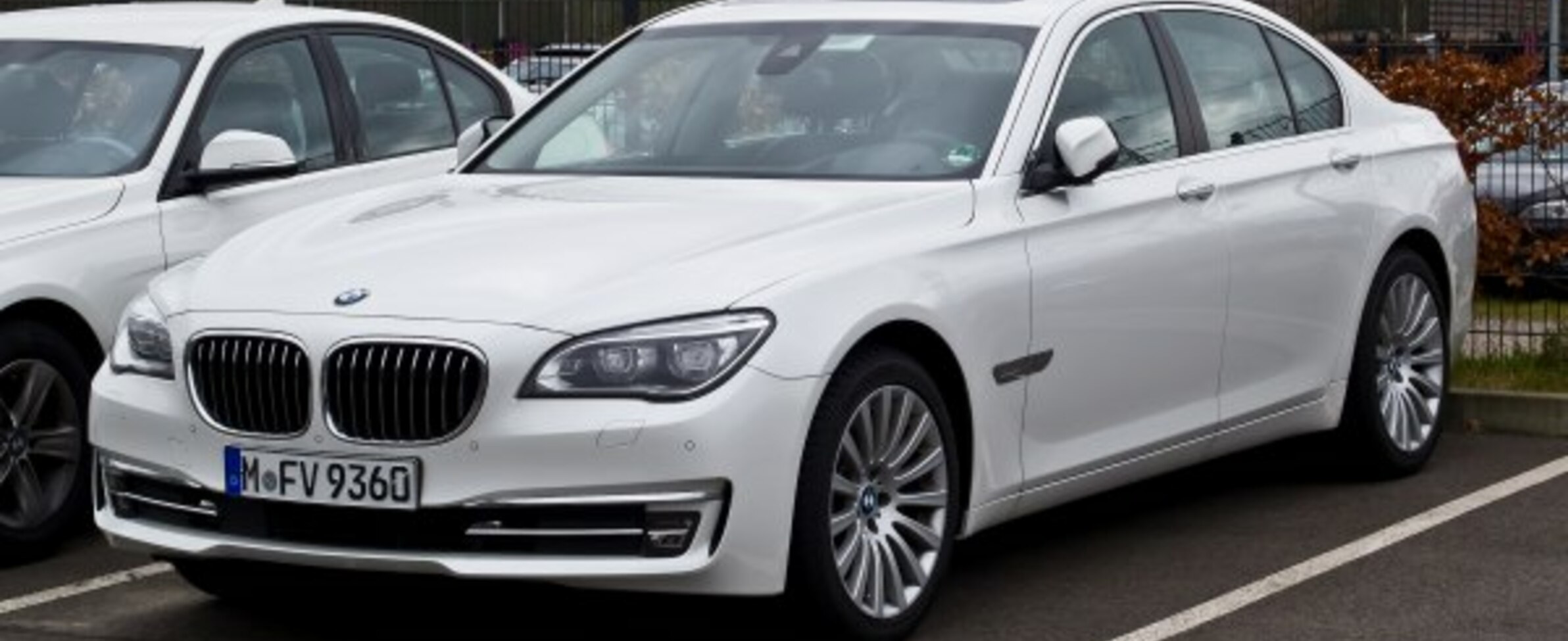 BMW 7 Series (F01 LCI, facelift 2012) 740i (320 Hp) Steptronic 2012, 2013, 2014, 2015 