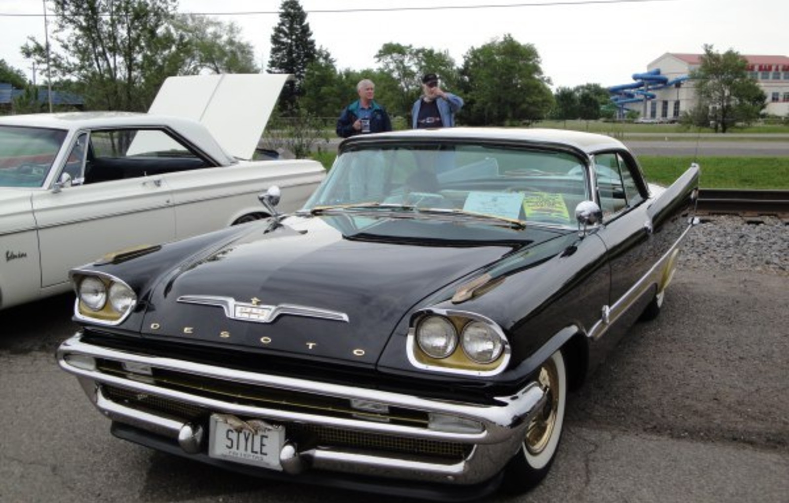 DeSoto Adventurer II Club Coupe 5.7 V8 (345 Hp) TorqueFlite 1956, 1957 