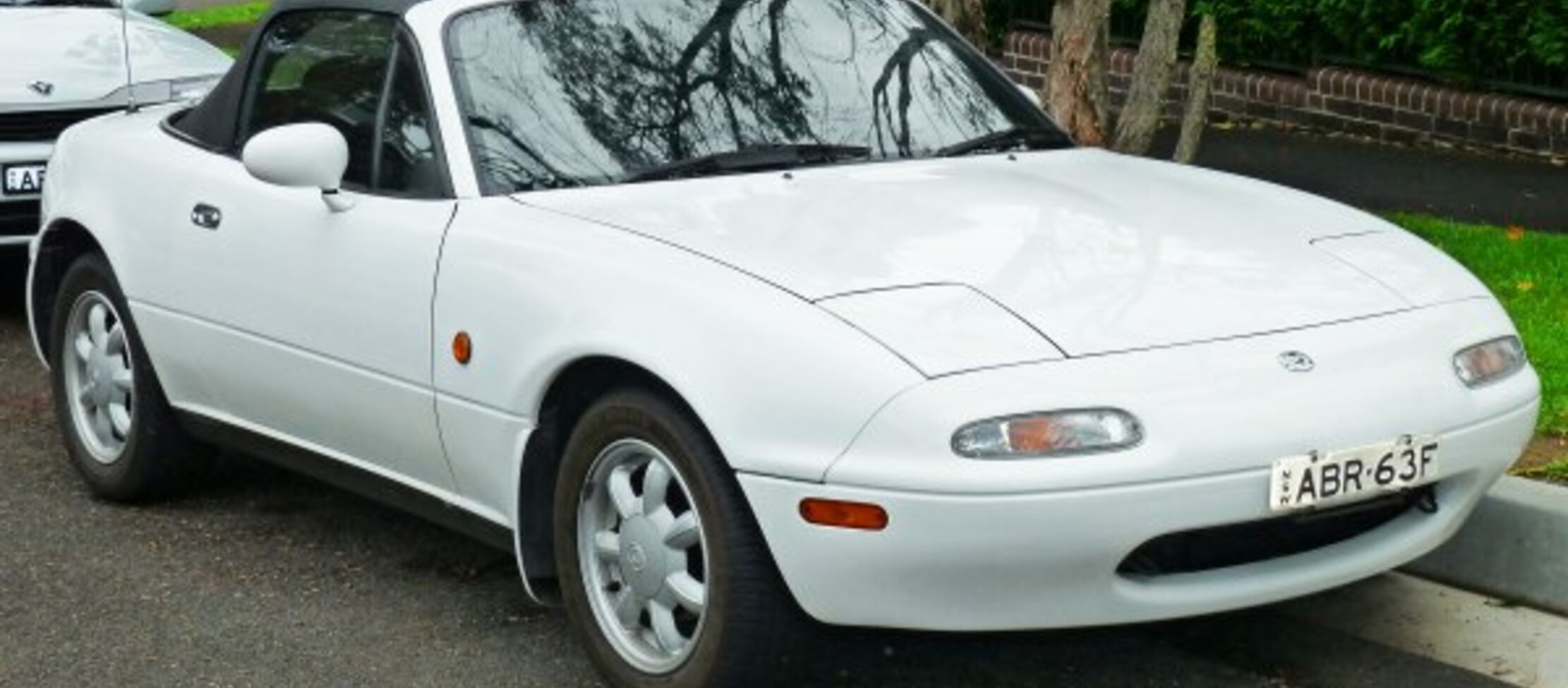 Mazda MX-5 I (NA) 1.6 (90 Hp) 1995, 1996, 1997, 1998 