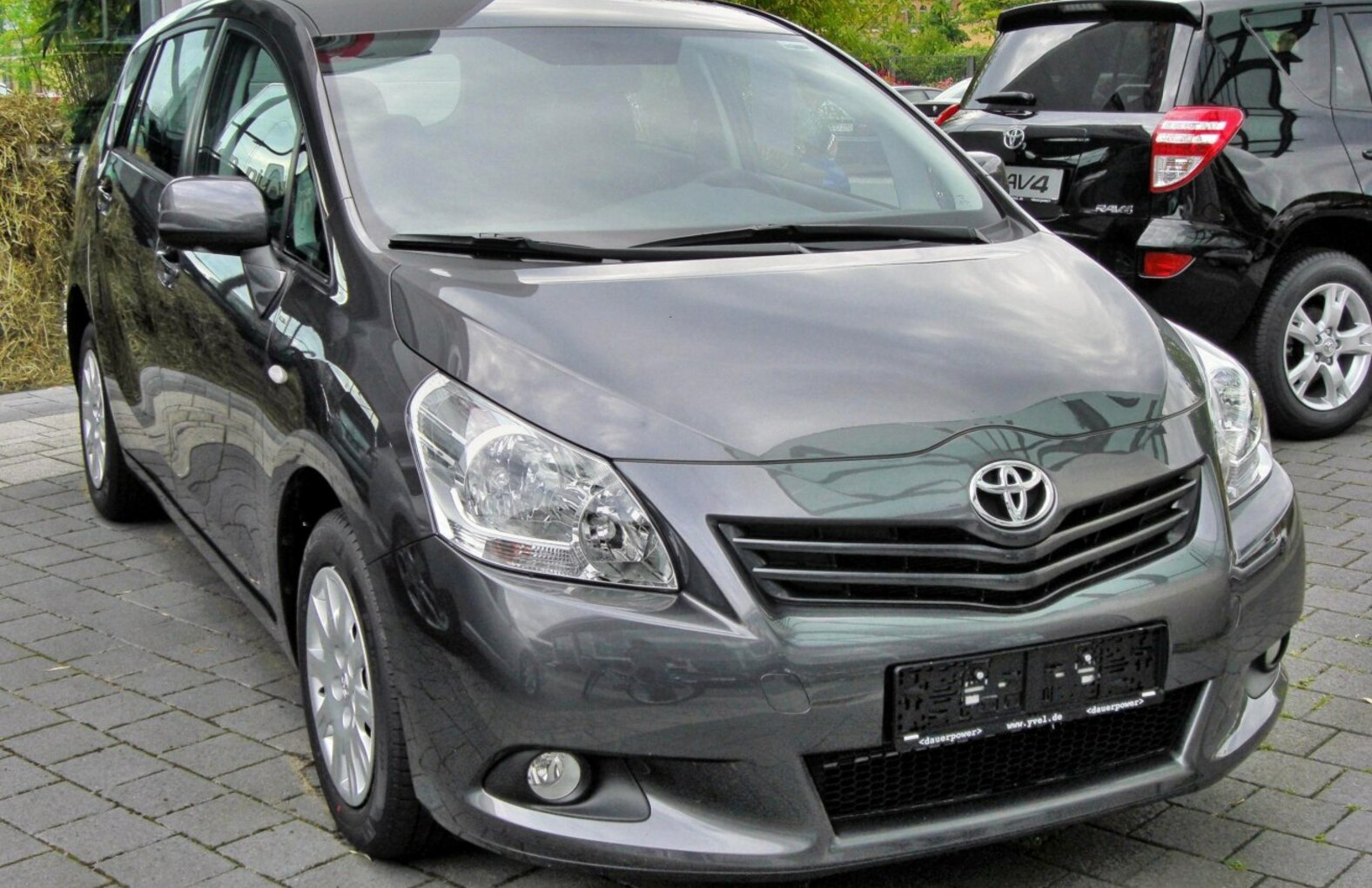 Toyota Verso 1.8 Valvematic (147 Hp) 7 Seat 2009, 2010, 2011, 2012, 2013 