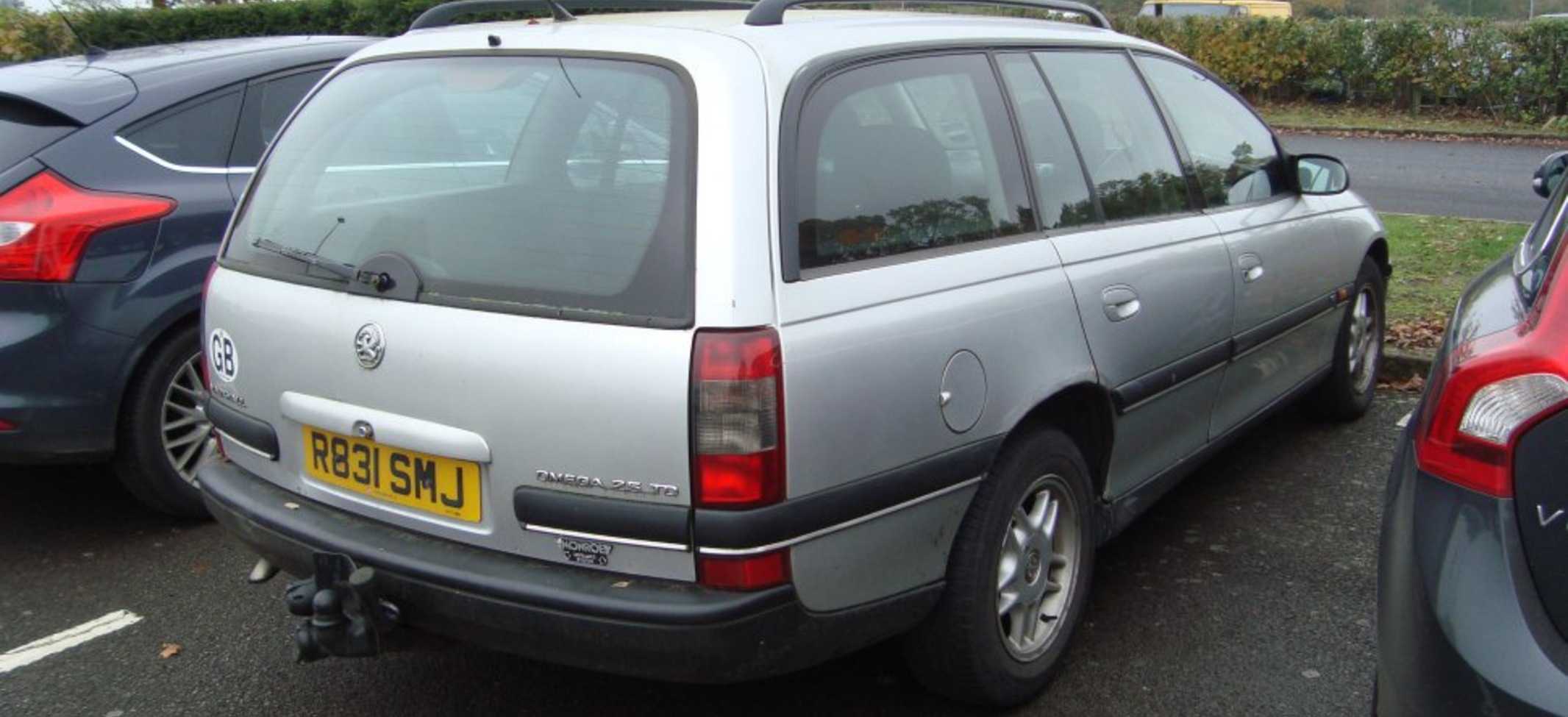 Vauxhall Omega Estate B 2.0 16V (136 Hp) Automatic 1994, 1995, 1996, 1997, 1998, 1999 