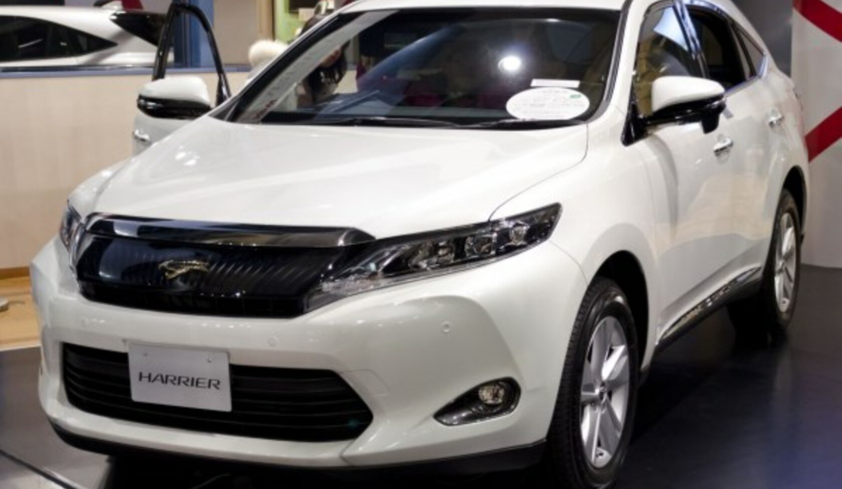 Toyota Harrier III (XU60) 2.5 (197 Hp) Hybrid E-Four CVT 2013, 2014, 2015, 2016, 2017 