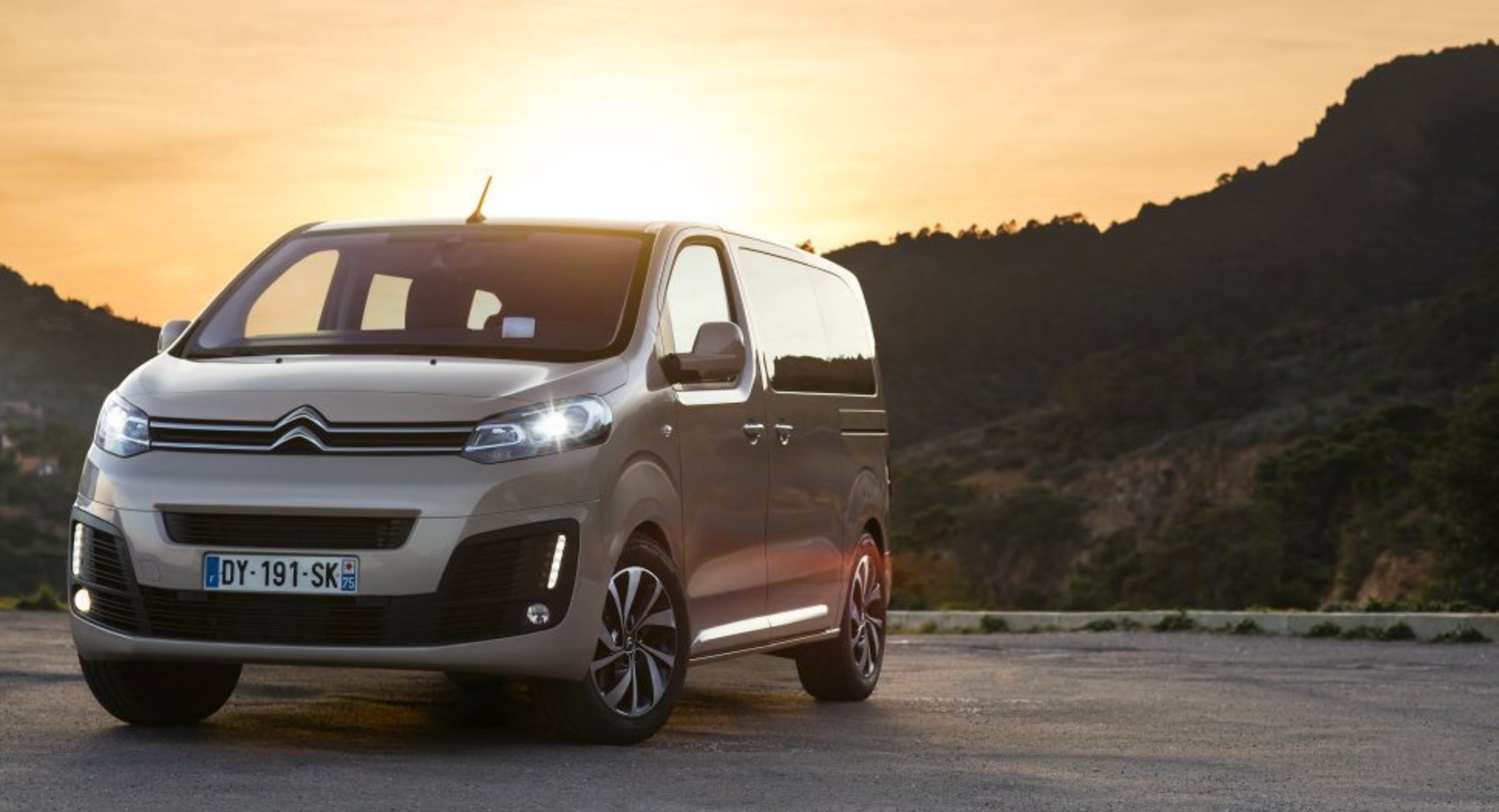 Citroen SpaceTourer XS 1.5 BlueHDi (120 Hp) 2018, 2019, 2020, 2021 