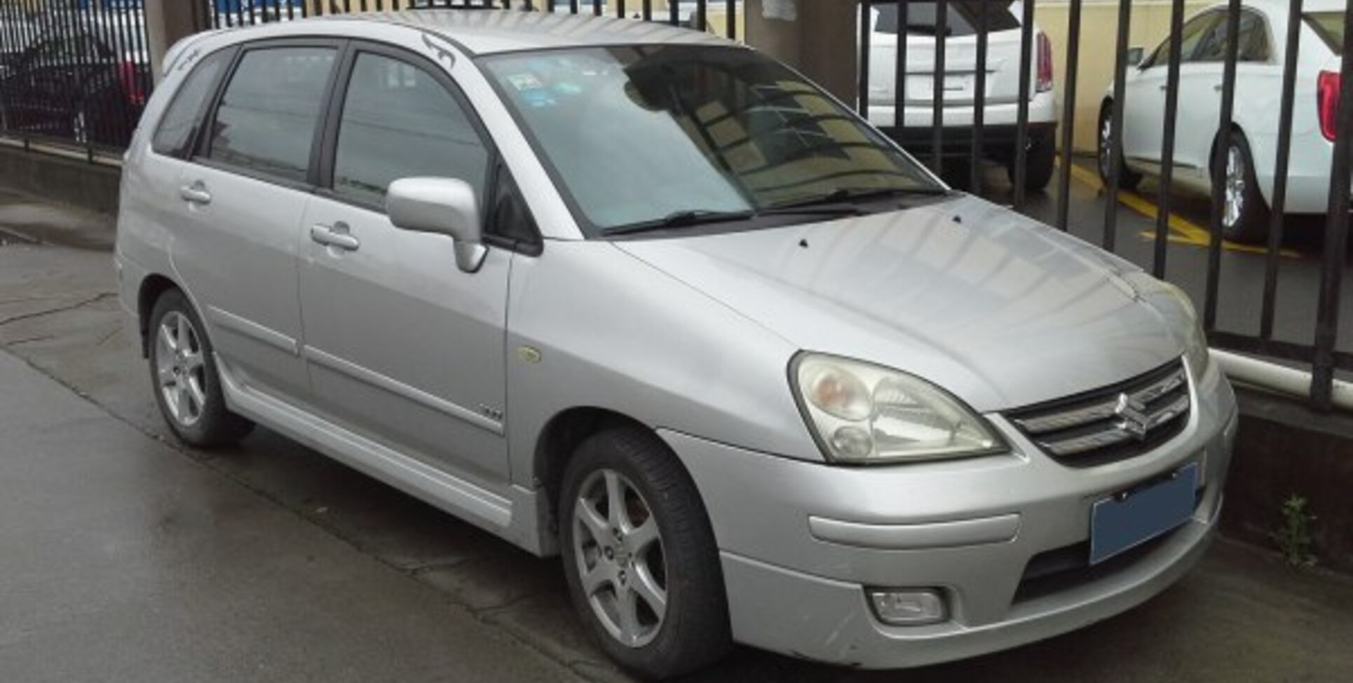 Suzuki Liana Wagon I (facelift 2004) 1.6i (107 Hp) 2WD MT 2004, 2005, 2006, 2007 