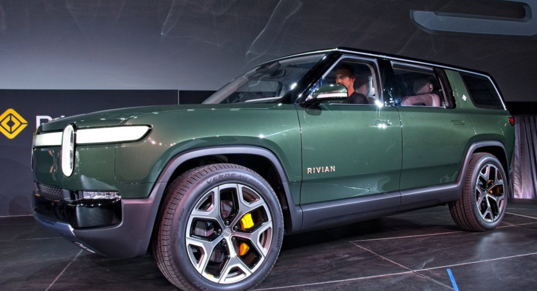 Rivian R1S 135 kWh (764 Hp) AWD 2018, 2019, 2020, 2021 