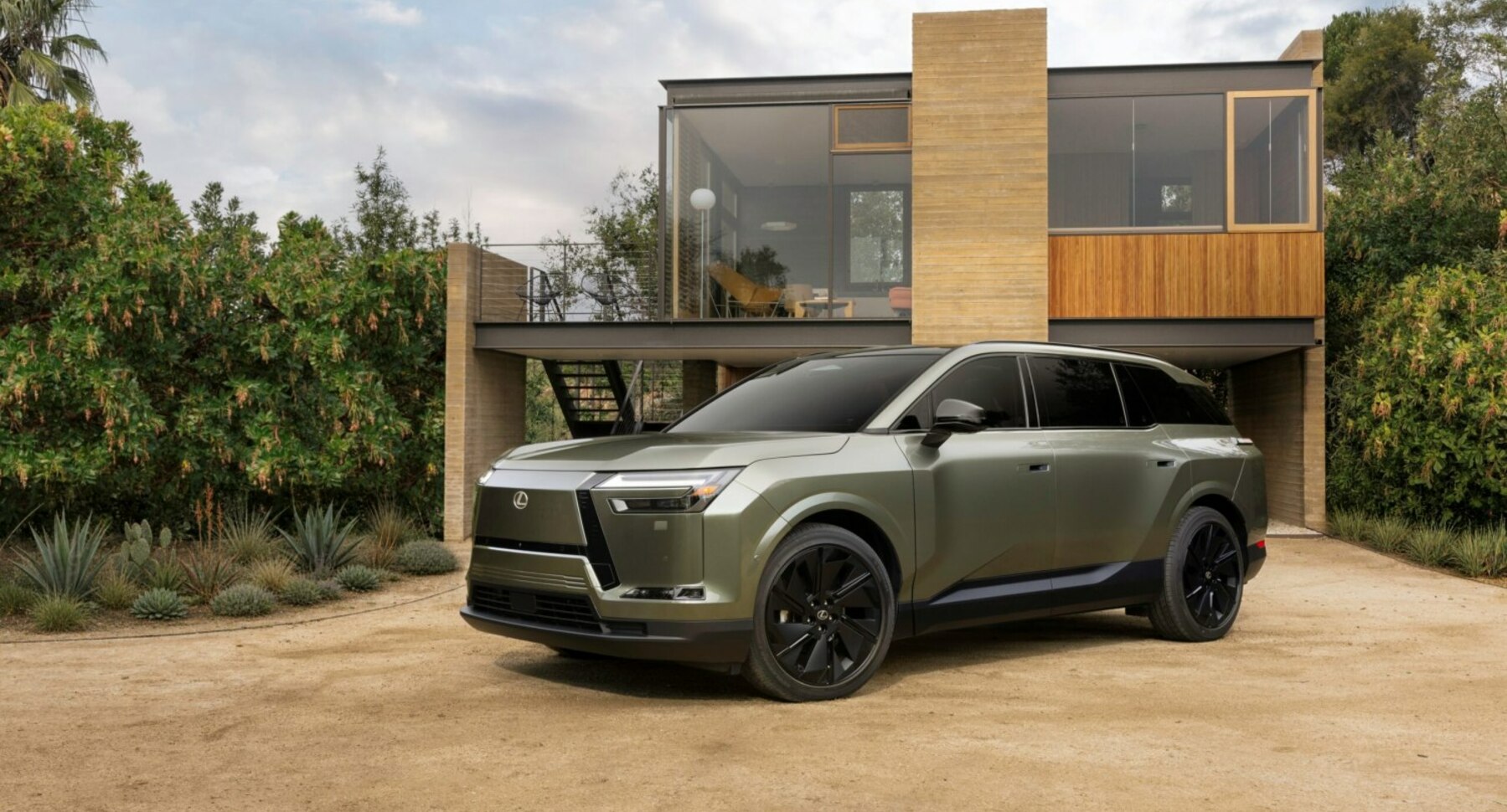Lexus TZ 95.82 kWh (408 Hp) DIRECT4 Electric - Full specifications