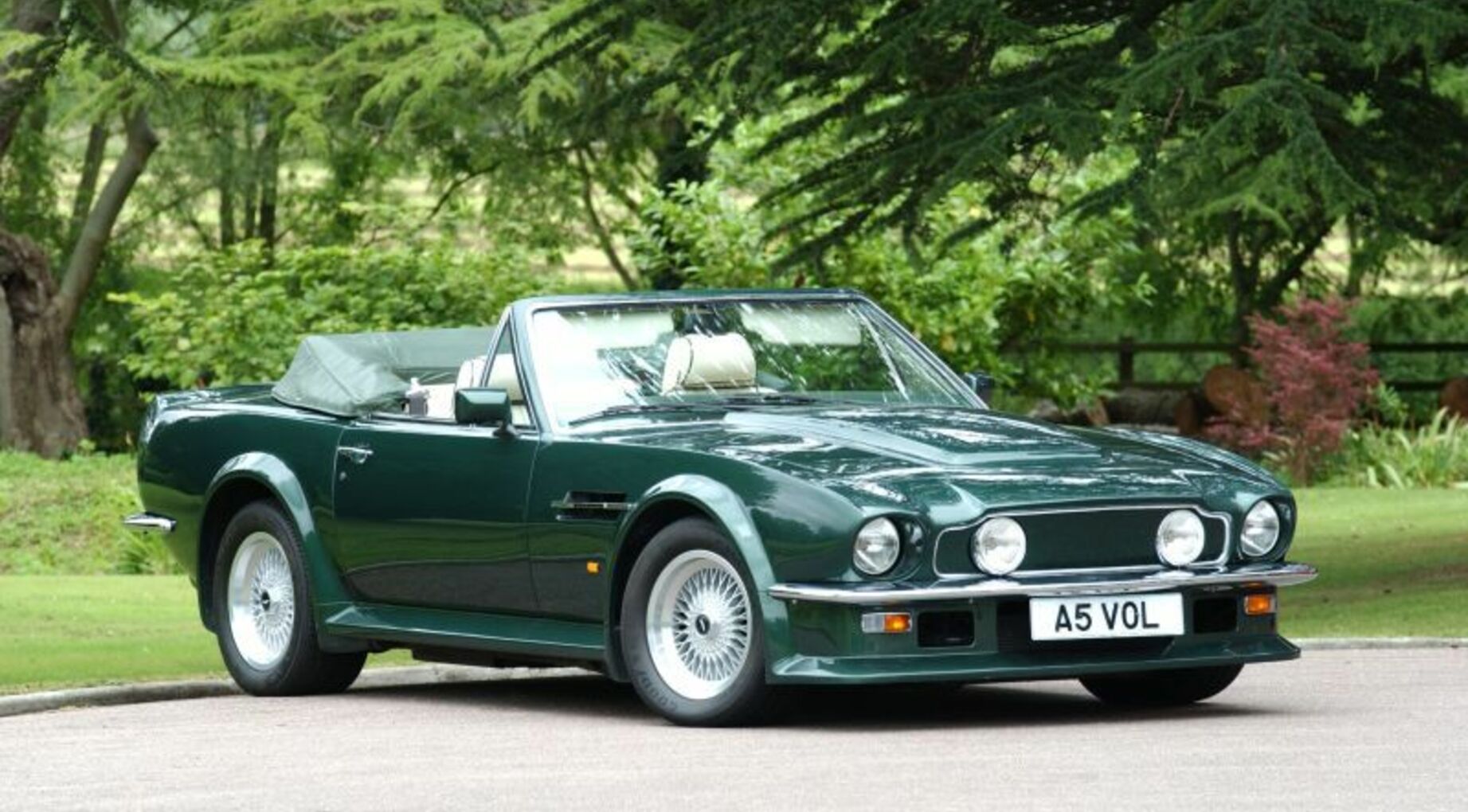 Aston Martin V8 Volante 5.3 (340 Hp) 1977, 1978, 1979, 1980, 1981, 1982, 1983, 1984, 1985, 1986, 1987, 1988, 1989 