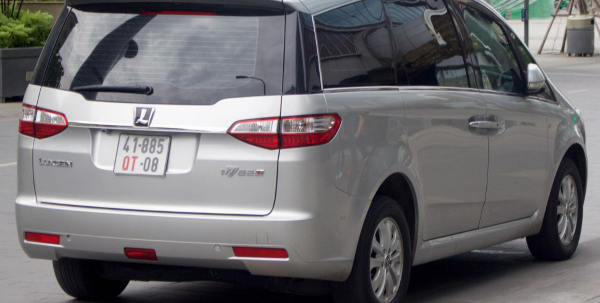 Luxgen 7 SUV 2.2i (175 Hp) 4WD Automatic 2010, 2011, 2012, 2013, 2014 