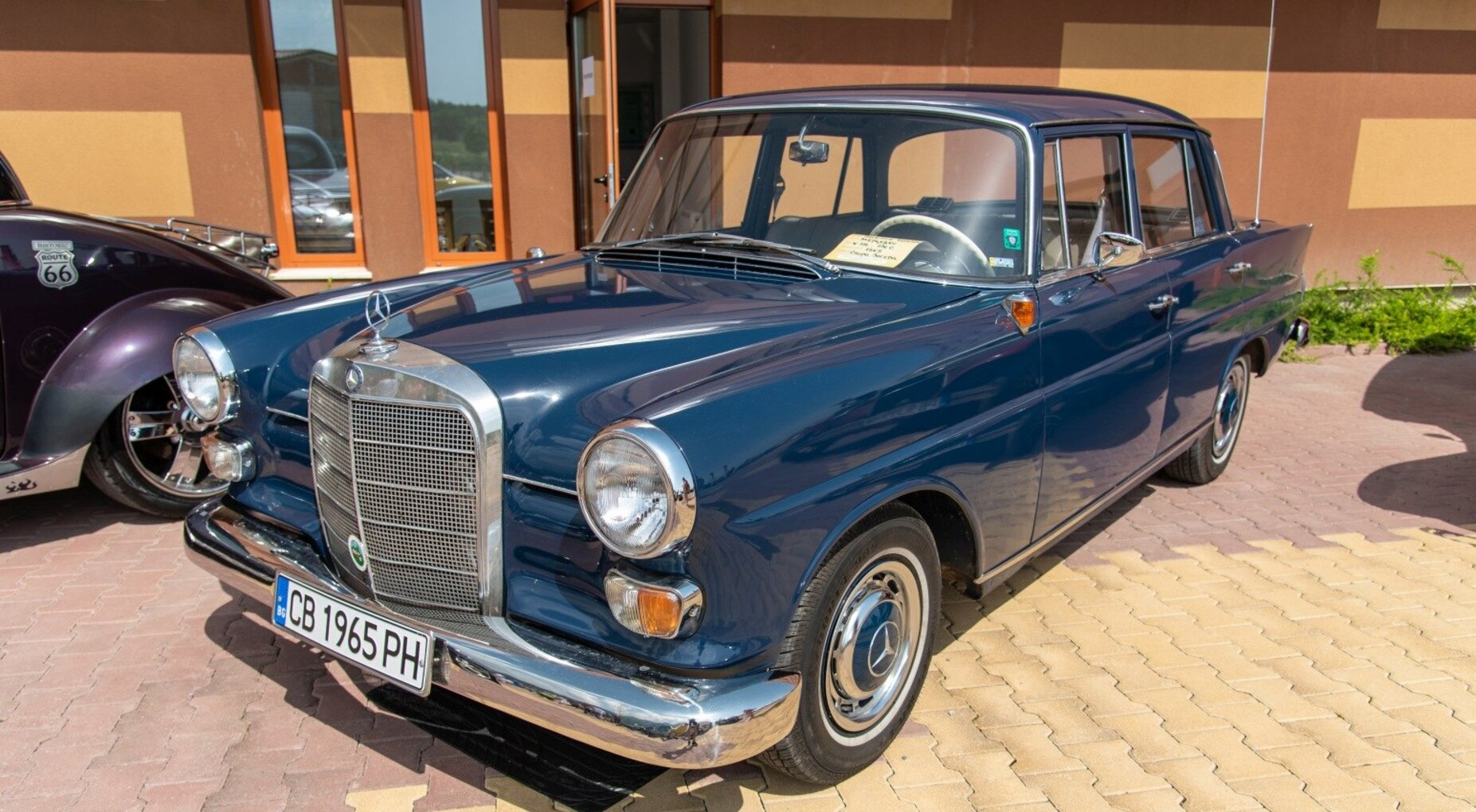 Mercedes-Benz Fintail (W110) 230 (120 Hp) Automatic 1966, 1967, 1968 