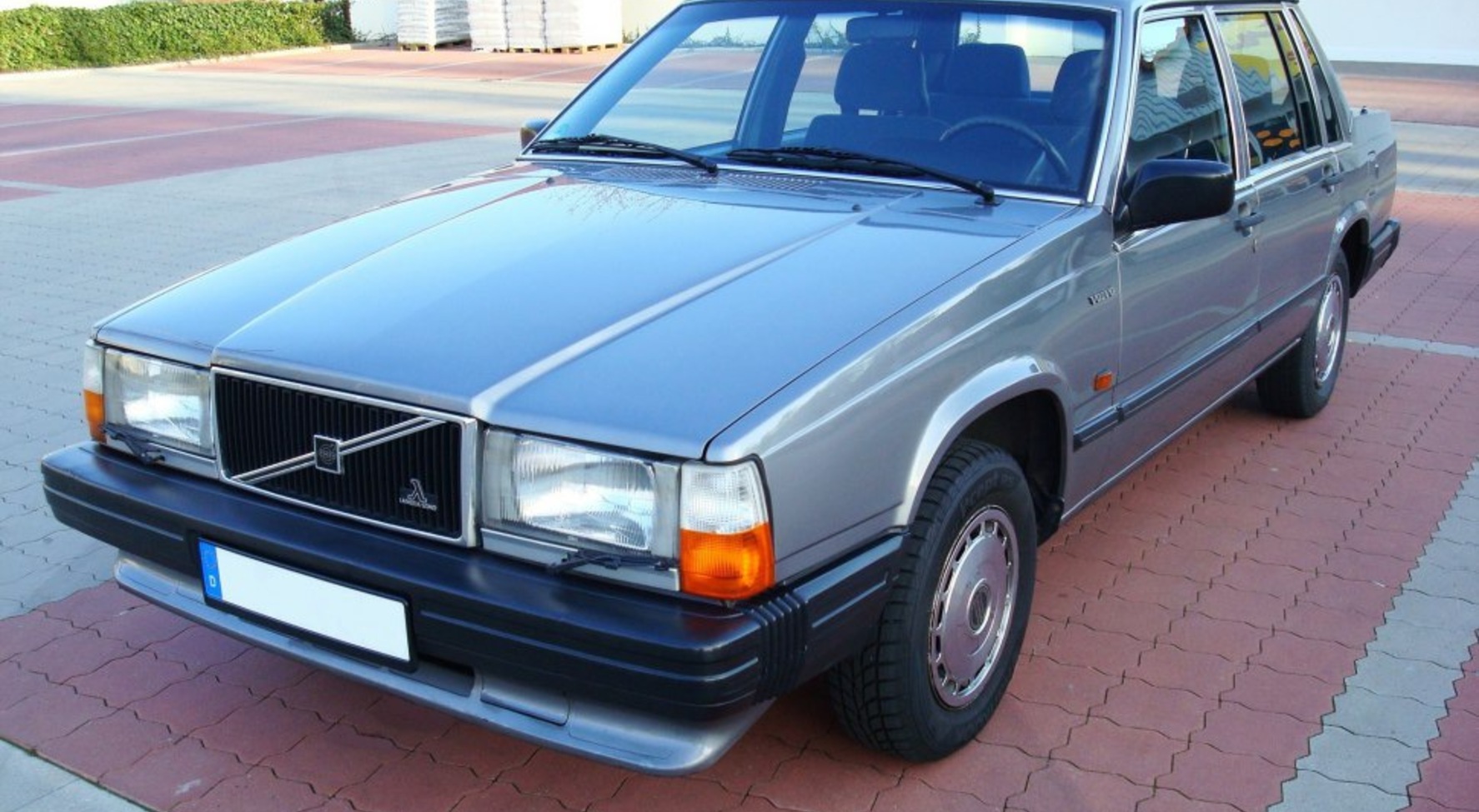 Volvo 740 (744) 2.3 16V (159 Hp) 1987, 1988, 1989 