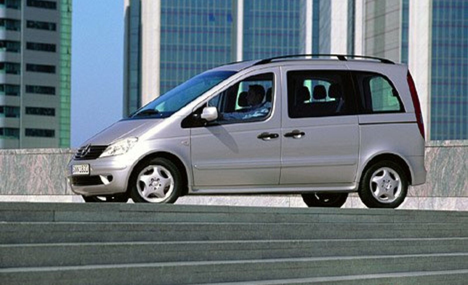 Mercedes-Benz Vaneo (W414) 1.7 CDI (75 Hp) 2001, 2002, 2003, 2004, 2005 