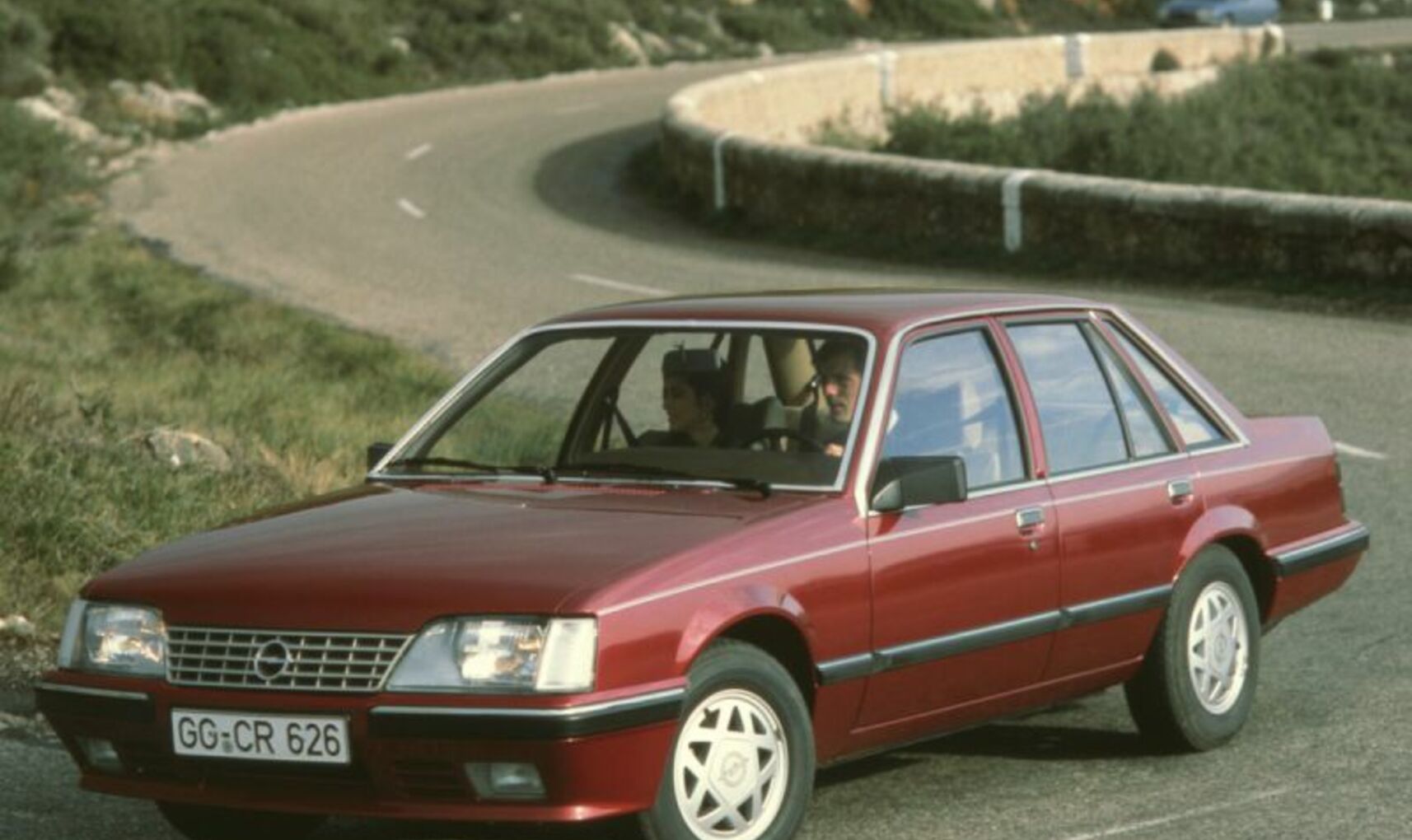 Opel Senator A (facelift 1982) 2.3 TD (86 Hp) Automatic 1984, 1985, 1986 