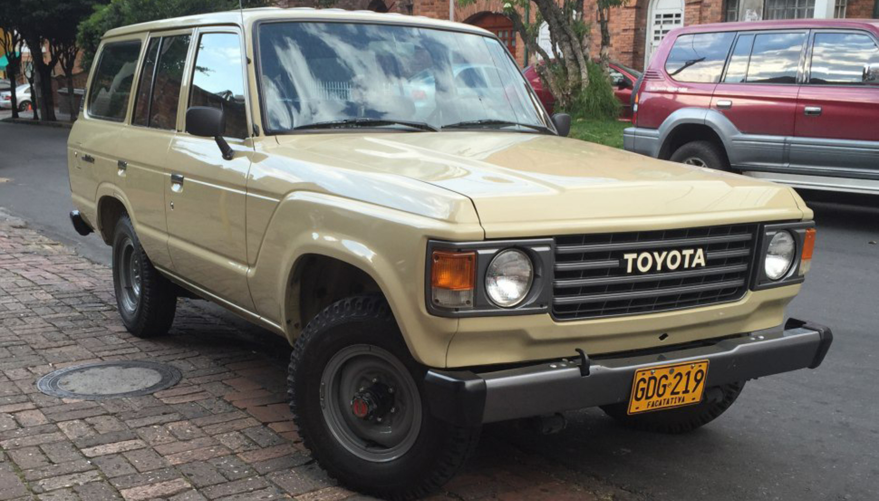 Toyota Land Cruiser 100 J6 4.0 Diesel (HJ60) (101 Hp) 1982, 1983, 1984, 1985 