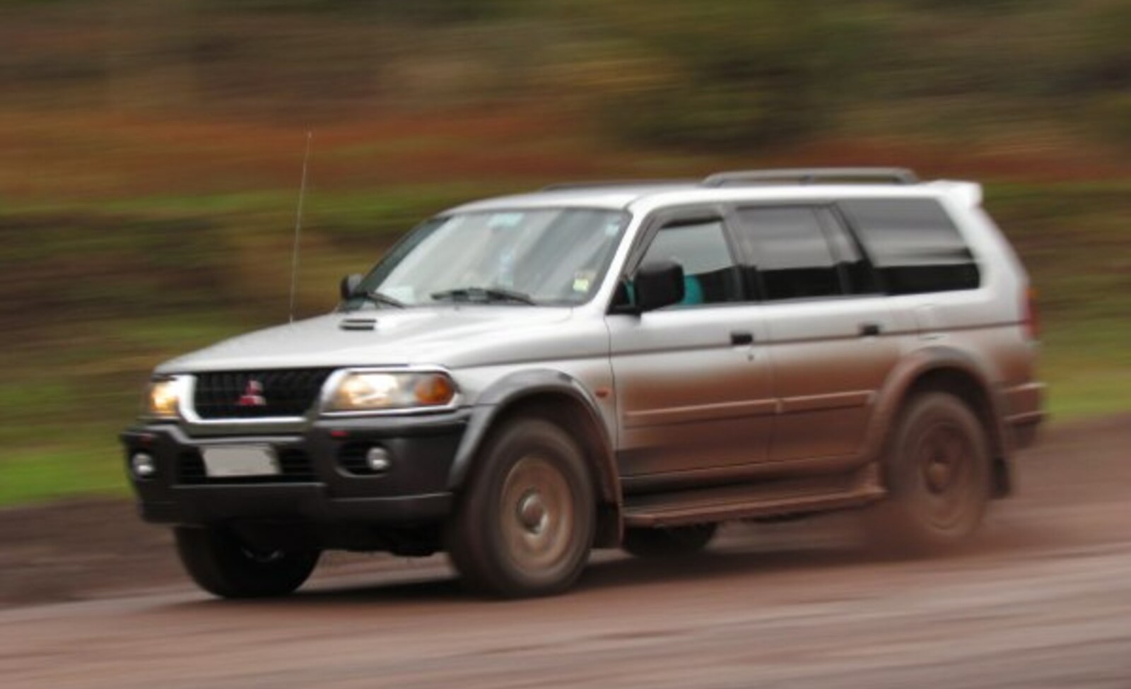 Mitsubishi Montero Sport I 2.5 TD (115 Hp) 2000, 2001, 2002, 2003, 2004, 2005, 2006 