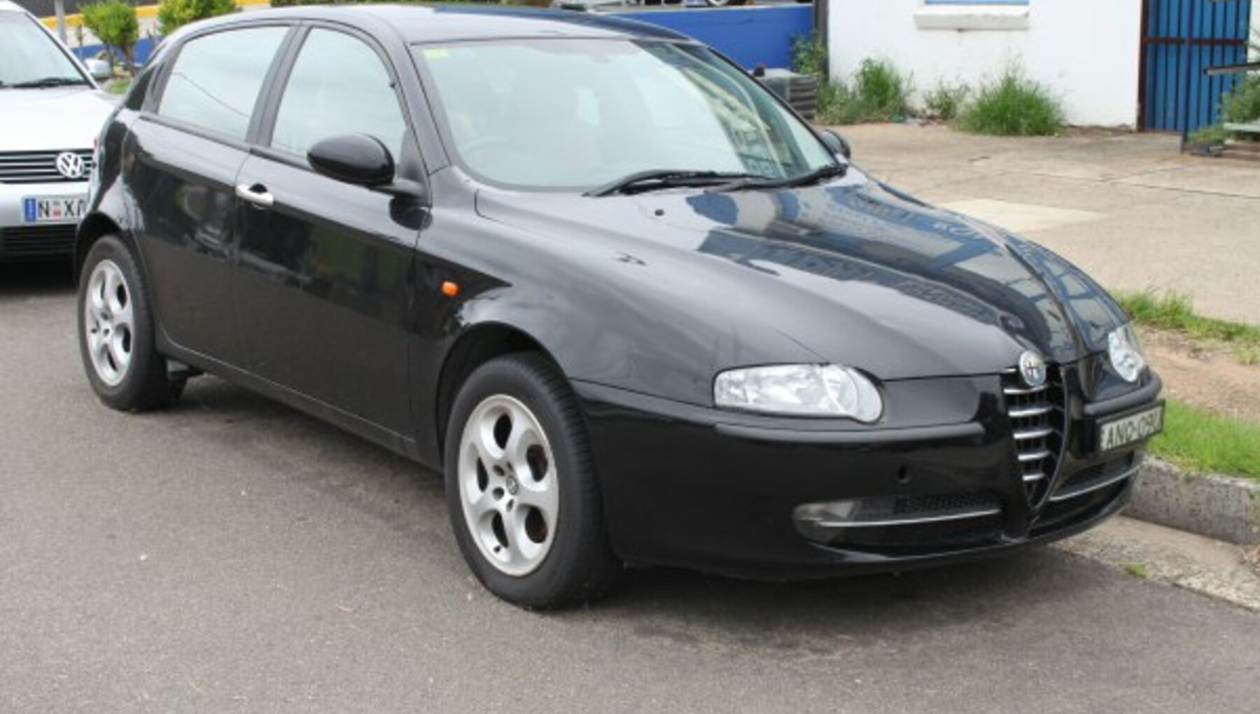 Alfa Romeo 147 5-doors 2.0 T.Spark (150 Hp) Automatic 2000, 2001, 2002, 2003, 2004 