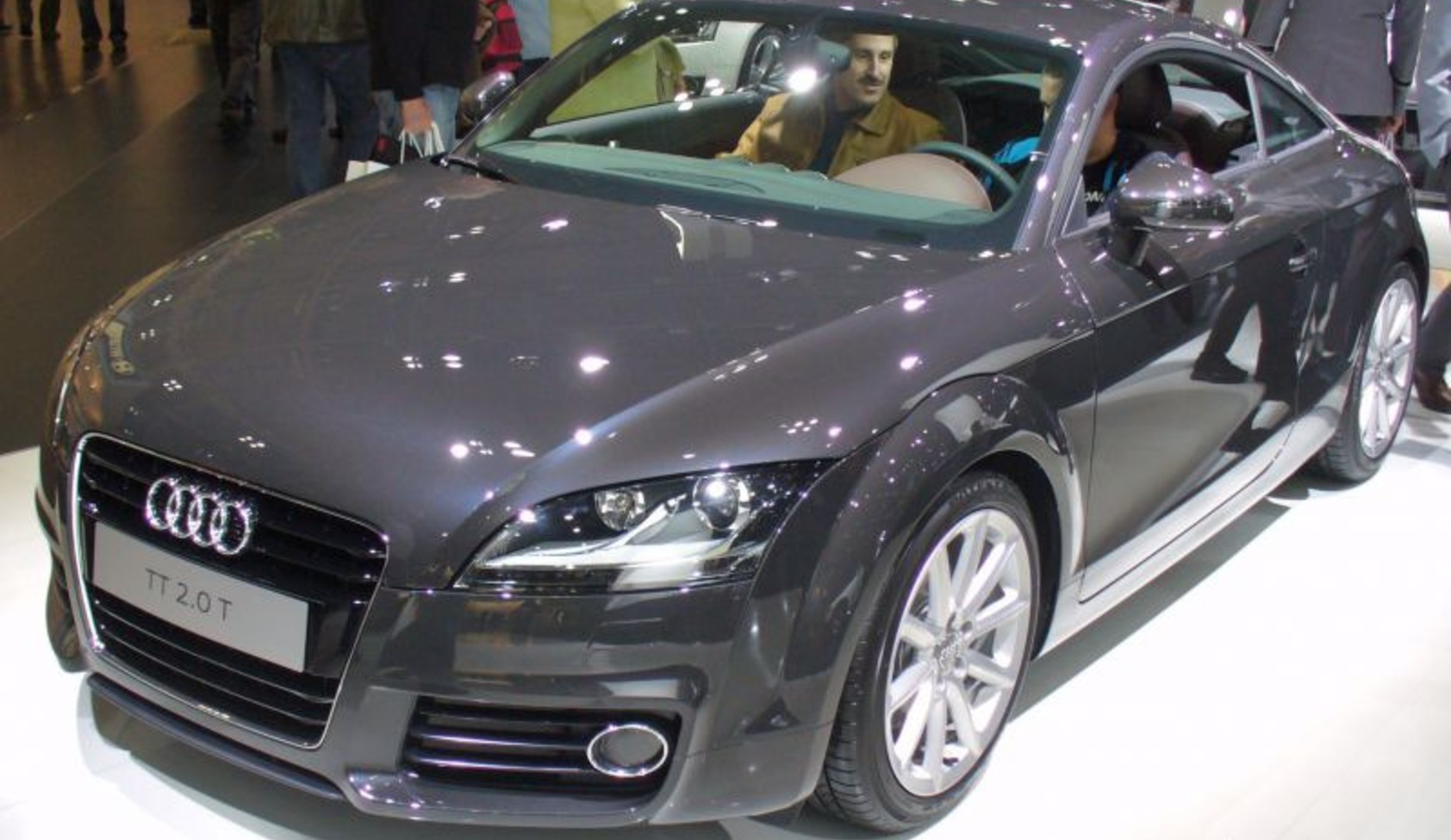 Audi TT Coupe (8J, facelift 2010) 2.0 TFSI (211 Hp) S tronic 2010, 2011, 2012, 2013, 2014 