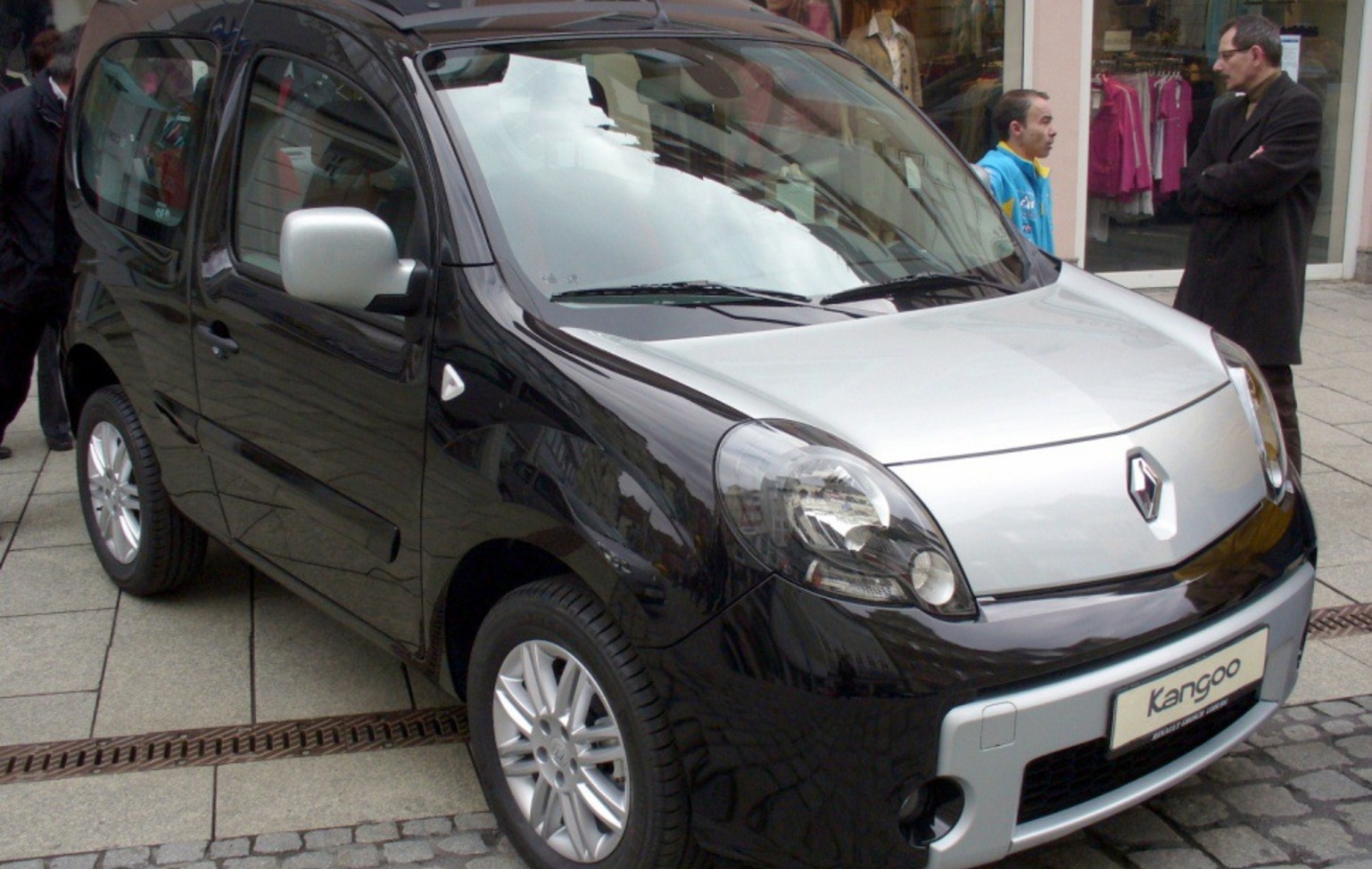 Renault Kangoo Be Bop 1.6 16V (106 Hp) 2009, 2010 