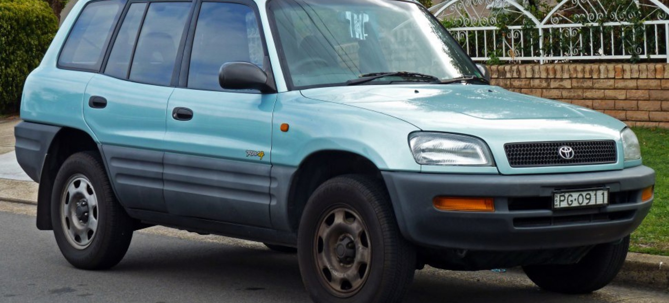 Toyota RAV4 I (XA10) 5-door 2.0i 16V (129 Hp) 4WD 1995, 1996, 1997, 1998, 1999, 2000 