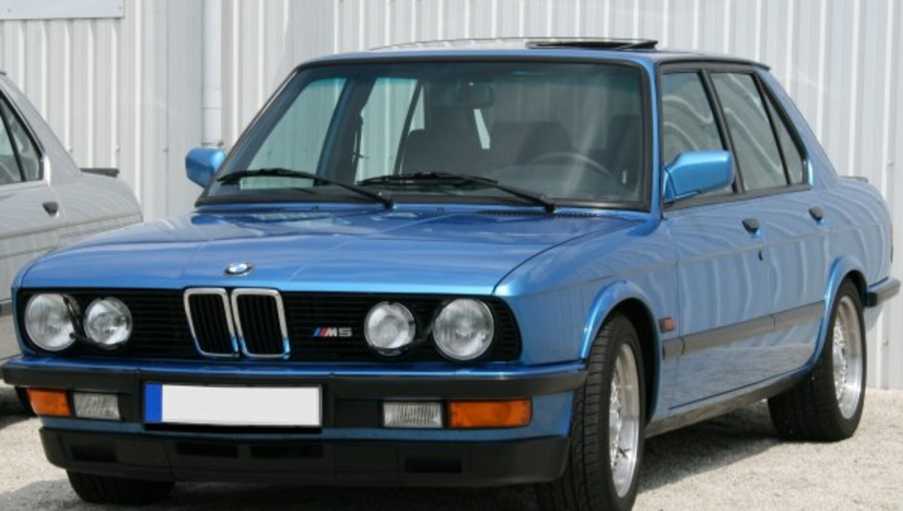 BMW M5 (E28) 3.5 (286 Hp) 1985, 1986, 1987 