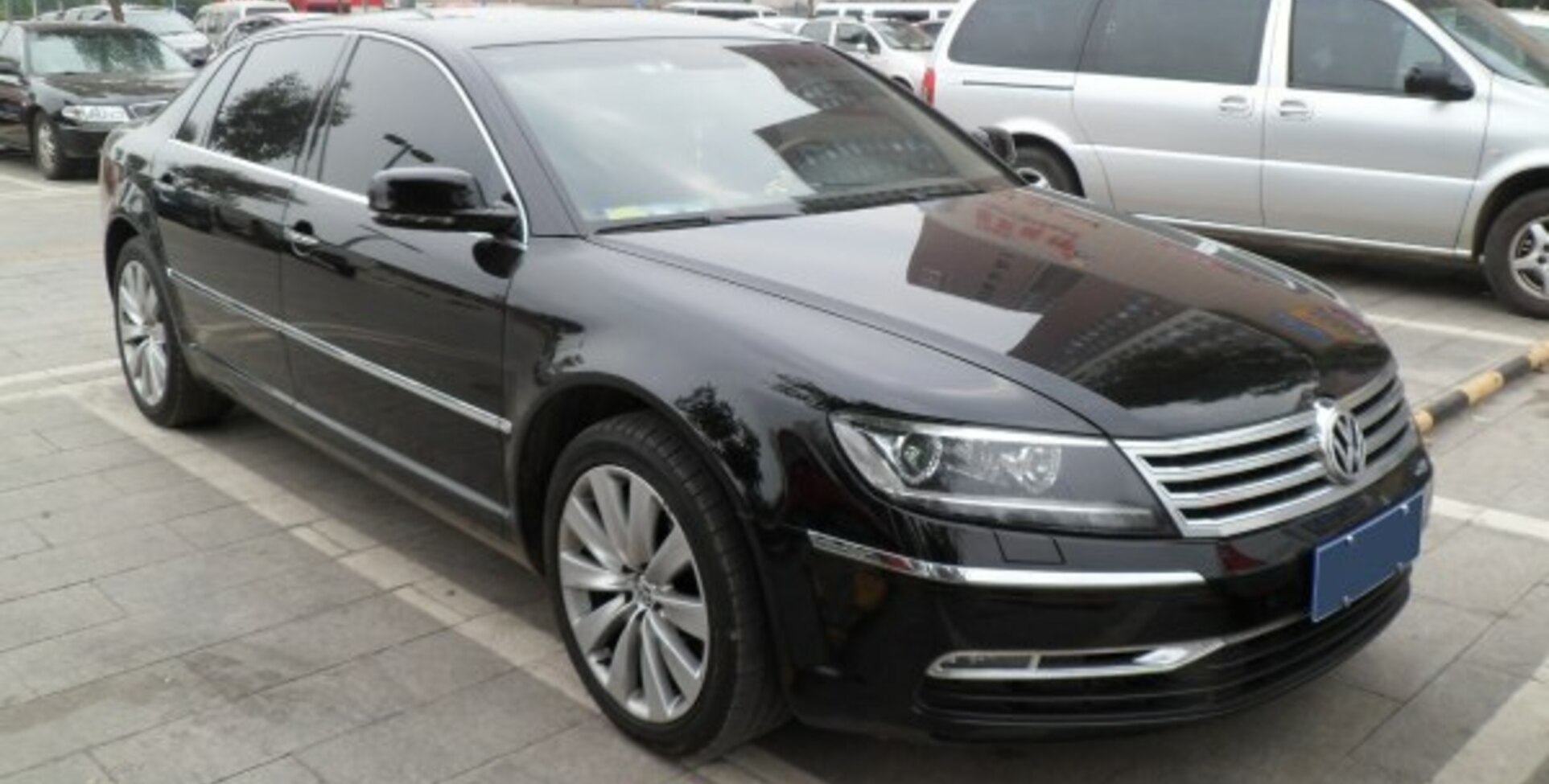 Volkswagen Phaeton Long (facelift 2010) 3.6 V6 (280 Hp) 4MOTION 2010, 2011, 2012, 2013, 2014, 2015 