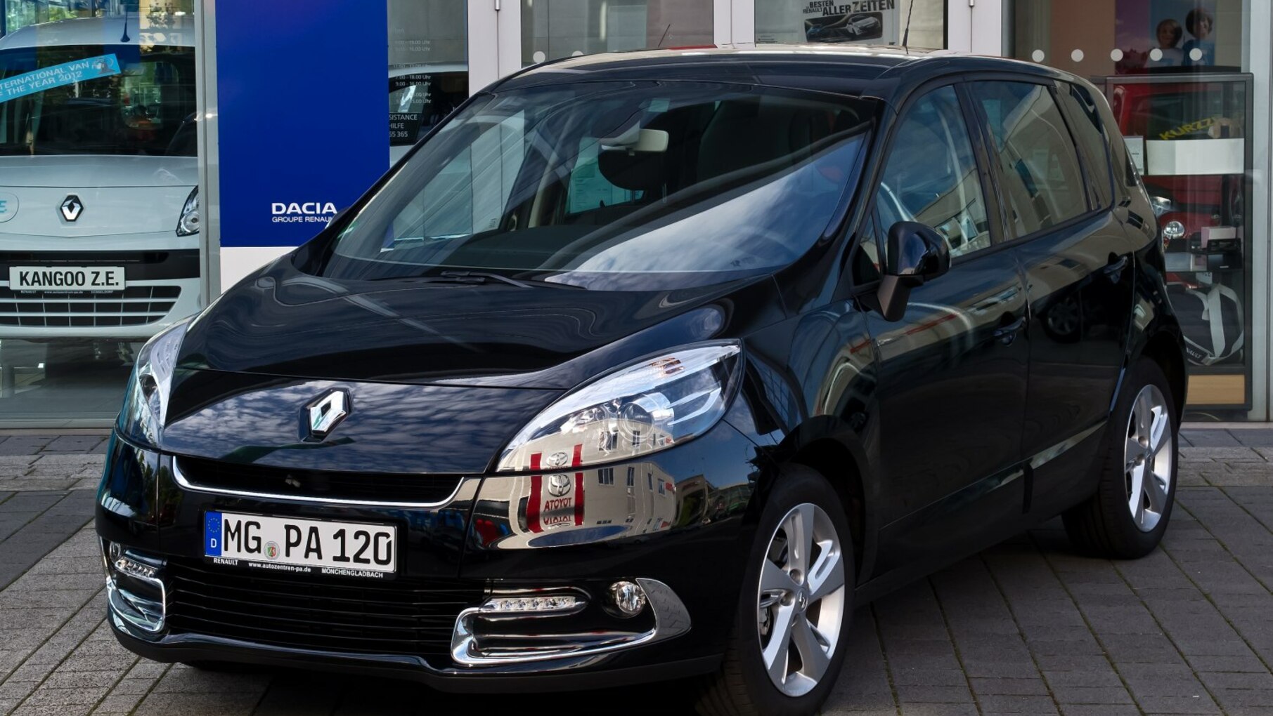 Renault Scenic III (Phase II, collection 2012) 1.6 16V (110 Hp) 2012, 2013 