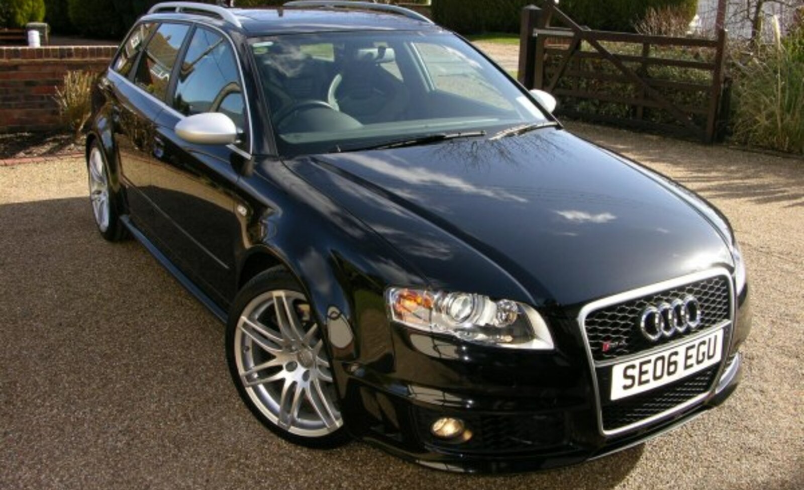 Audi RS 4 Avant (8E, B7) 4.2 FSI V8 32V (420 Hp) quattro 2006, 2007, 2008, 2009 