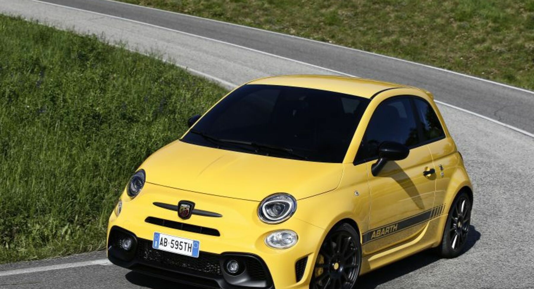 Abarth 595 (facelift 2016) Pista 1.4 T-Jet (160 Hp) 2017, 2018 