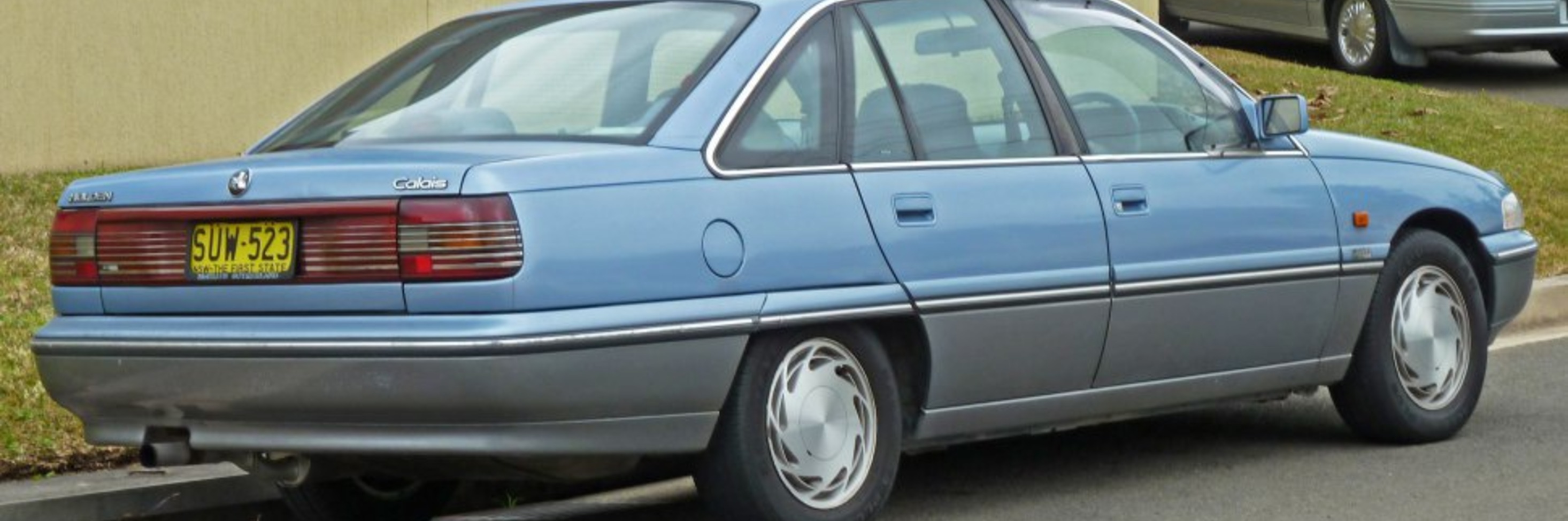 Holden Calais (VP, facelift 1991) 5.0 i V8 (224 Hp) 1990, 1991, 1992, 1993, 1994, 1995, 1996, 1997, 1998 