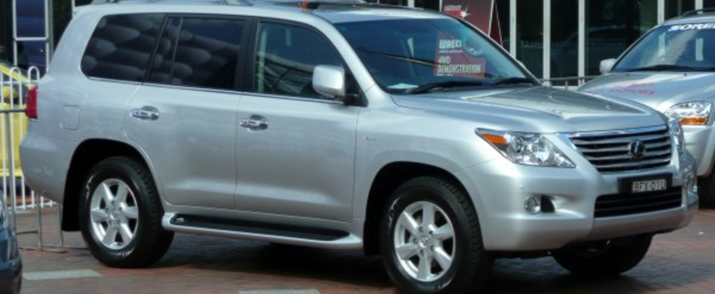 Lexus LX III 570 V8 (383 Hp) AWD Automatic 2007, 2008, 2009, 2010 