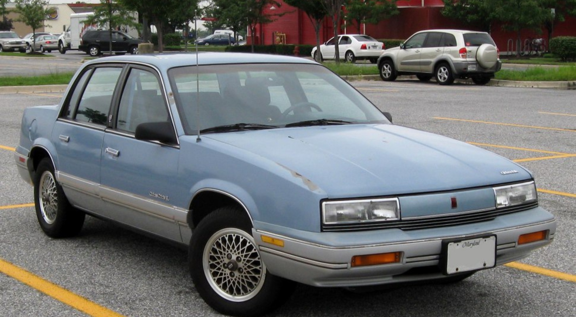 Oldsmobile Cutlass Calais 3.3 V6 (162 Hp) 1990, 1991, 1992, 1993, 1994, 1995 