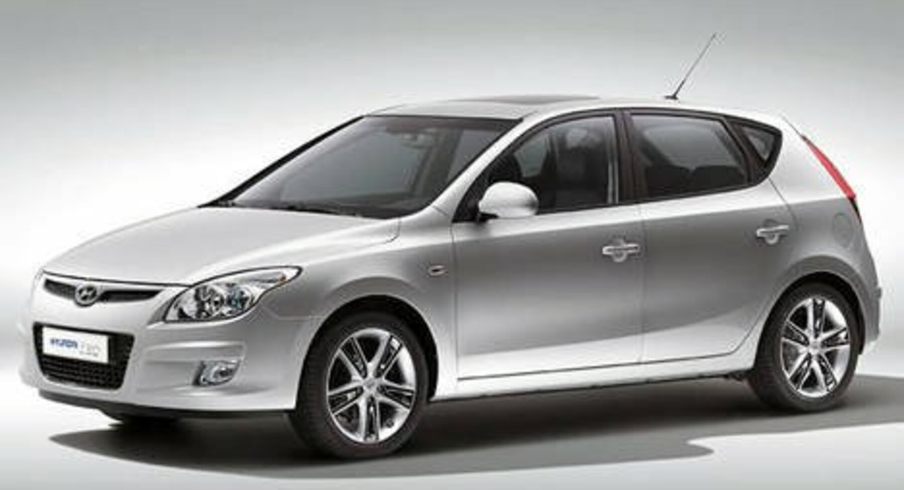Hyundai i30 I 1.6 (122 Hp) 2007, 2008, 2009, 2010 