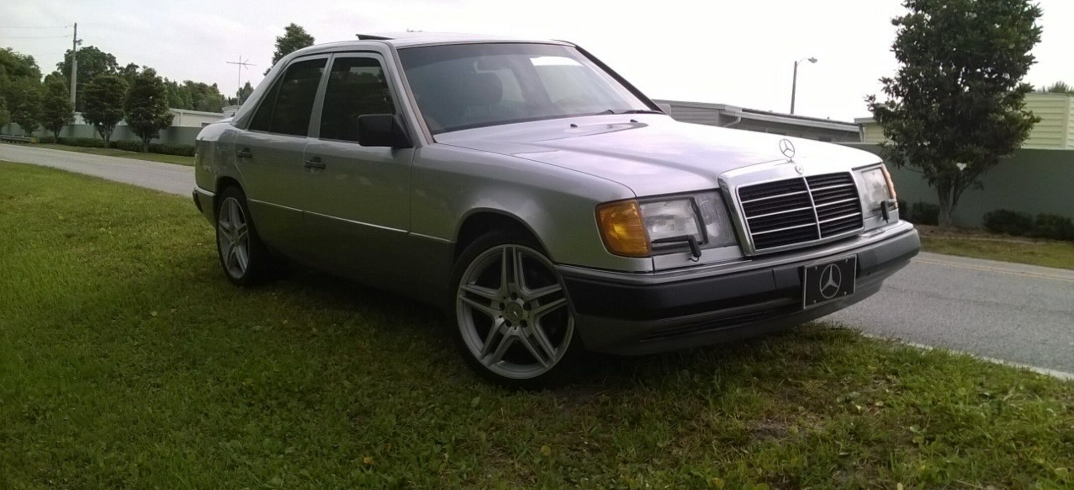 Mercedes-Benz 400 (W124) 400 E V8 (279 Hp) Automatic 1991, 1992, 1993 