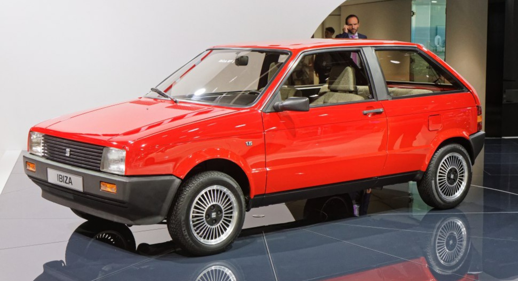 Seat Ibiza I 1.5 i (90 Hp) 1986, 1987, 1988, 1989, 1990, 1991 