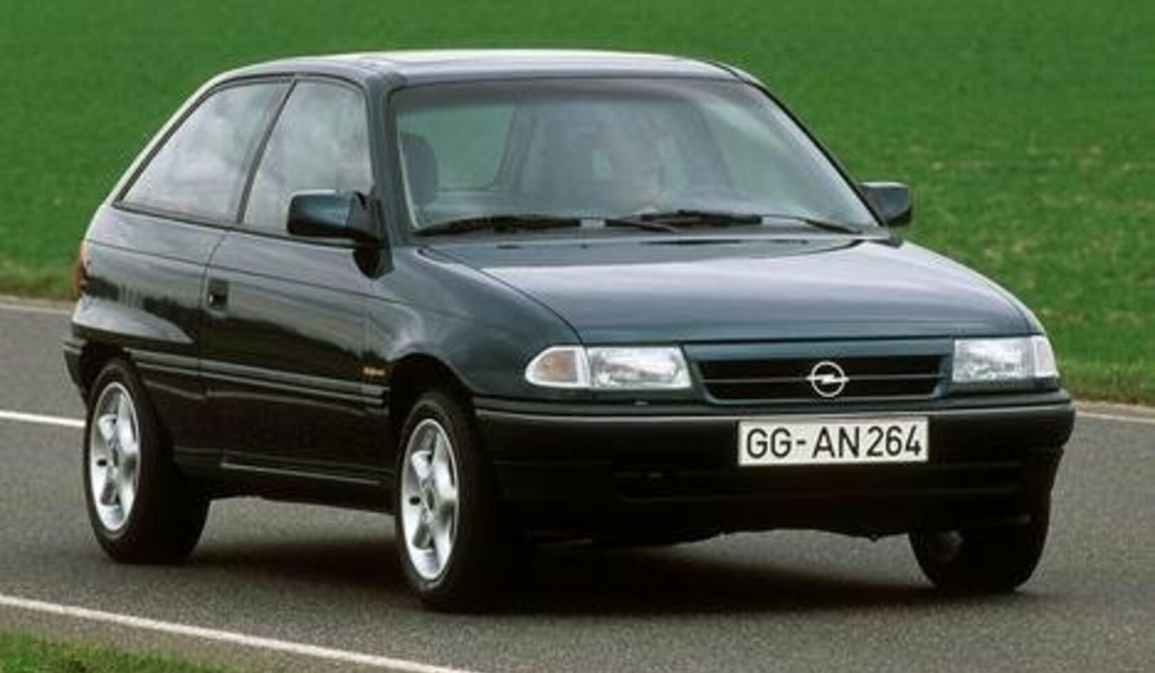 Opel Astra F 1.4 Si (82 Hp) Automatic 1992, 1993 