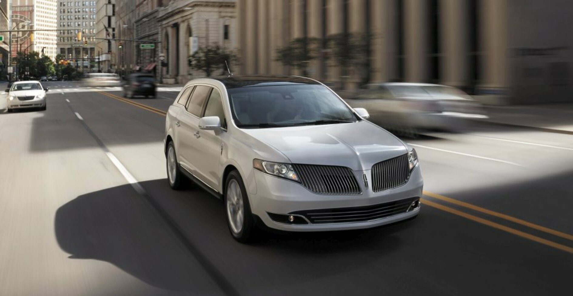 Lincoln MKT I (facelift 2013) 3.7 V6 (303 Hp) Automatic 2012, 2013, 2014, 2015, 2016 