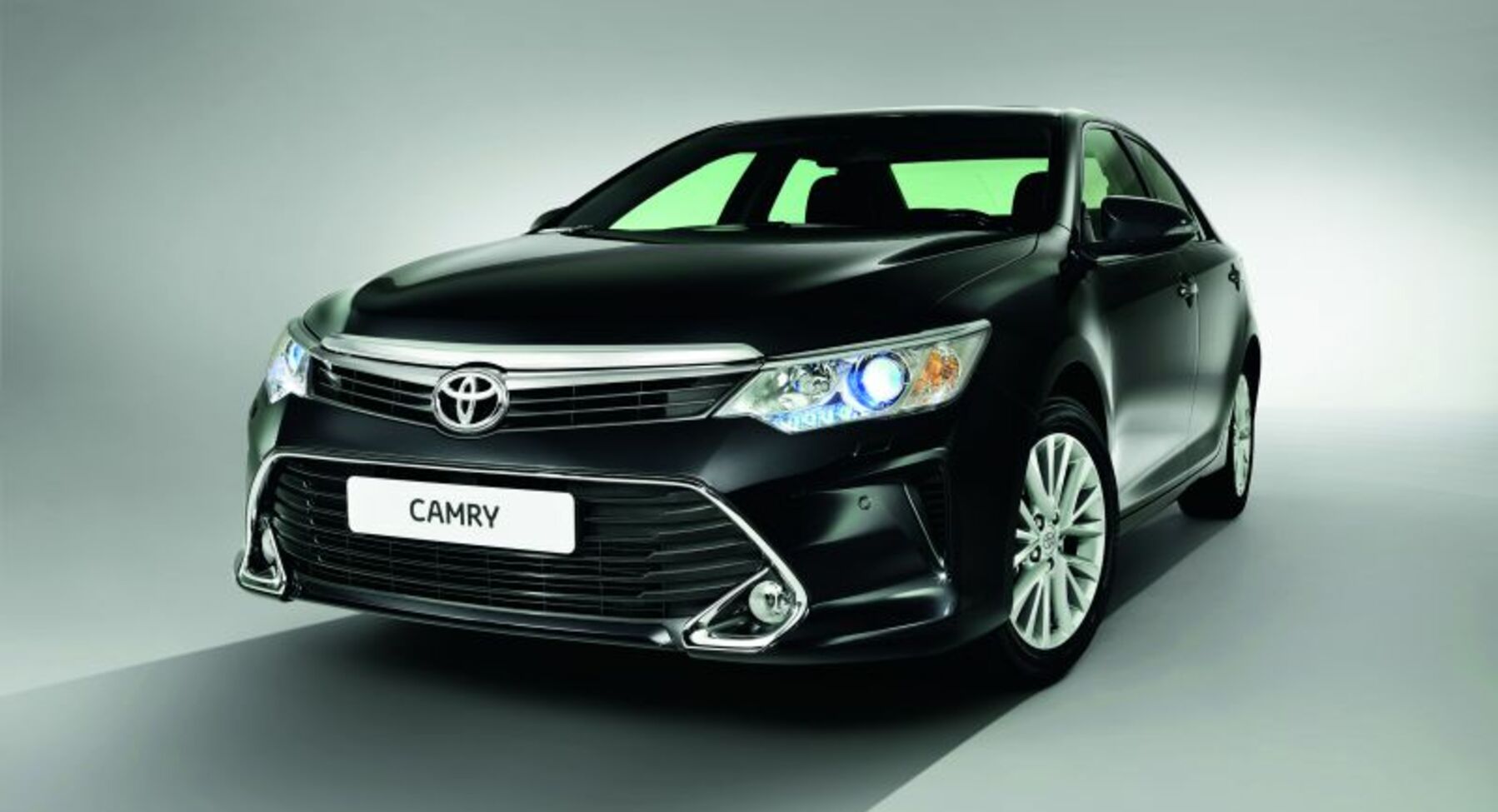 Toyota Camry VII (XV50, facelift 2014) 2.5 (200 Hp) Hybrid ECVT 2014, 2015, 2016, 2017 