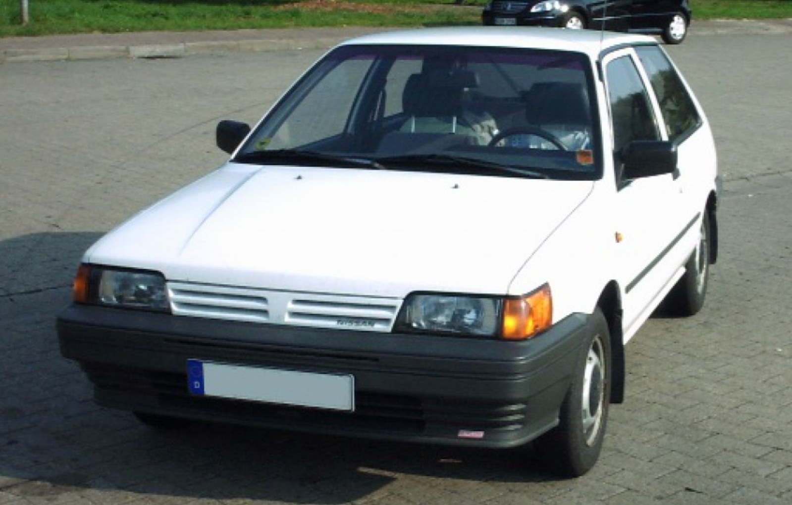 Nissan Sunny II Hatchback (N13) 1.4 LX (75 Hp) 1989, 1990, 1991 