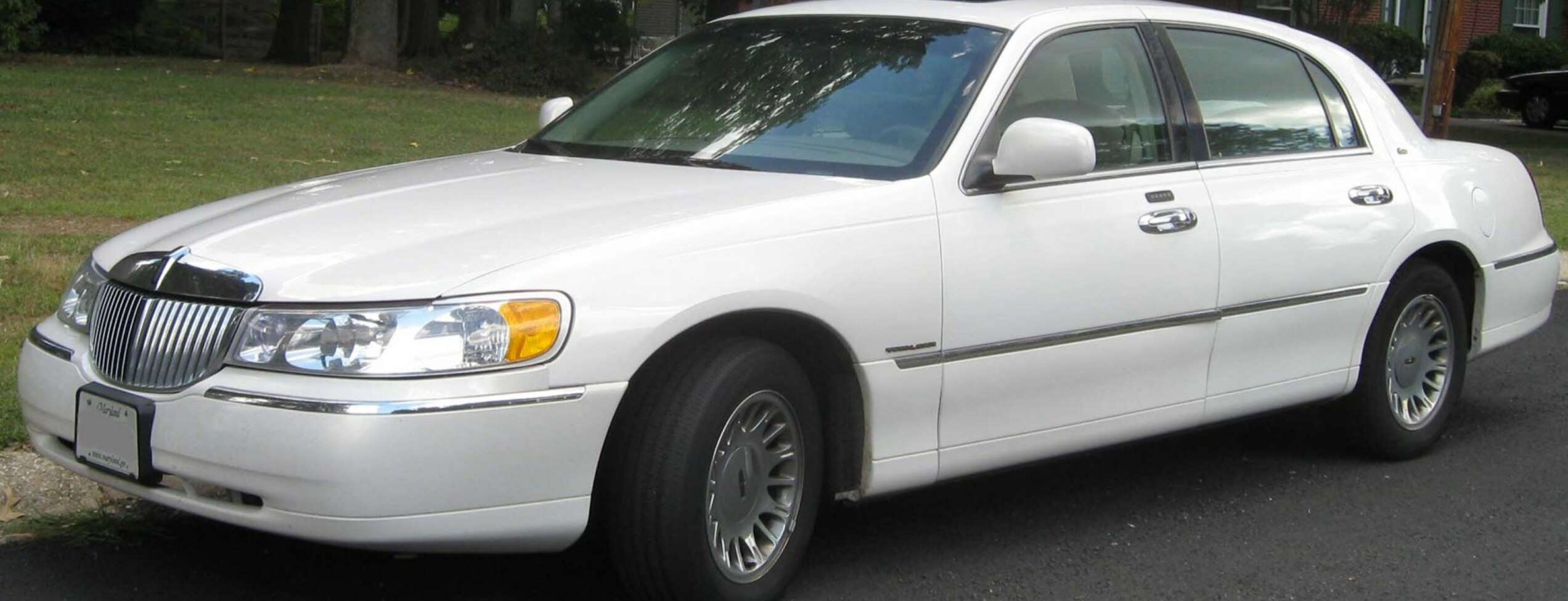 Lincoln Town Car III  (FN145) 4.6 V8 (238 Hp) 2001, 2002 