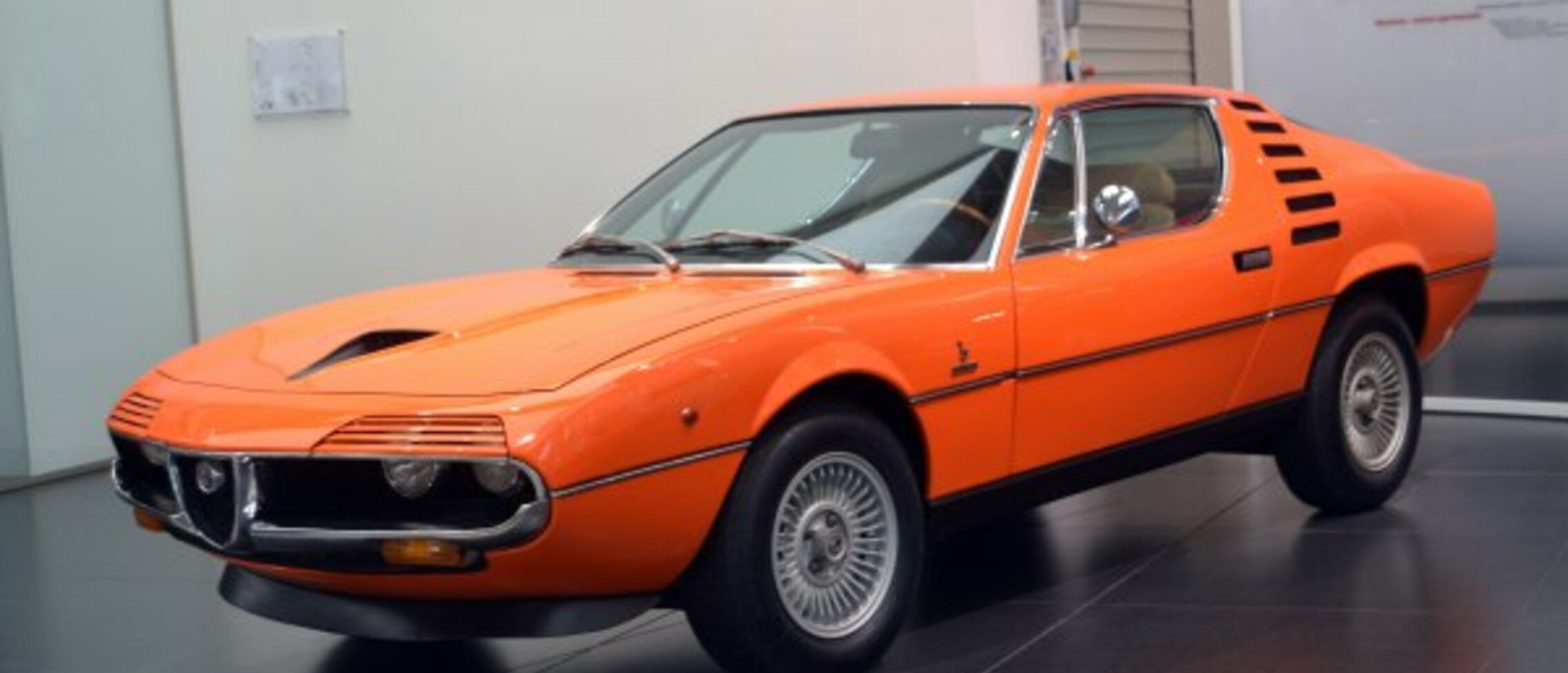 Alfa Romeo Montreal 2.6 (194 Hp) 1970, 1971, 1972, 1973, 1974, 1975, 1976, 1977 