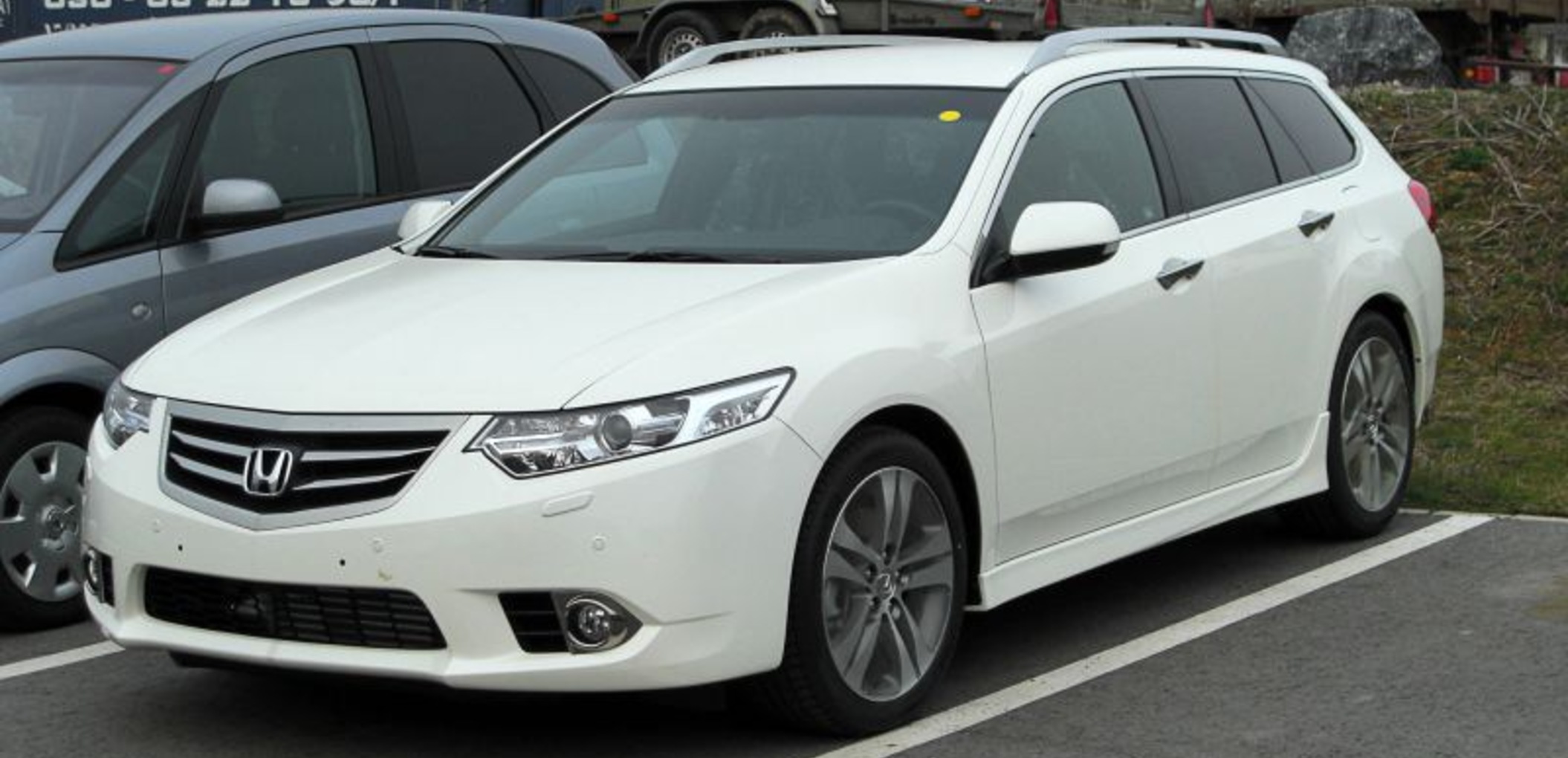 Honda Accord VIII (facelift 2011) Wagon 2.4 i-VTEC (201 Hp) 2011, 2012 